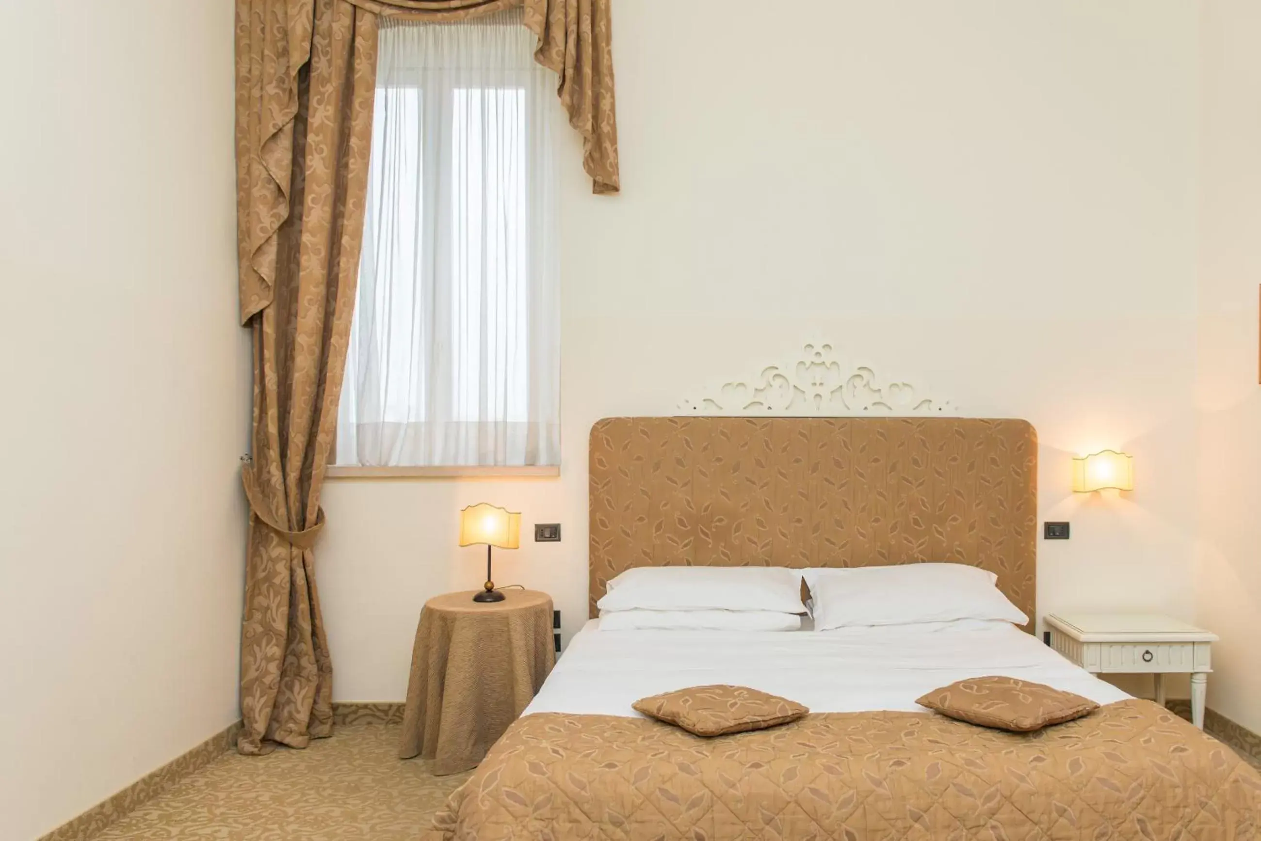 Standard Double or Twin Room in San Paolo Al Convento Standard Double or Twin Room in San Paolo Al Convento