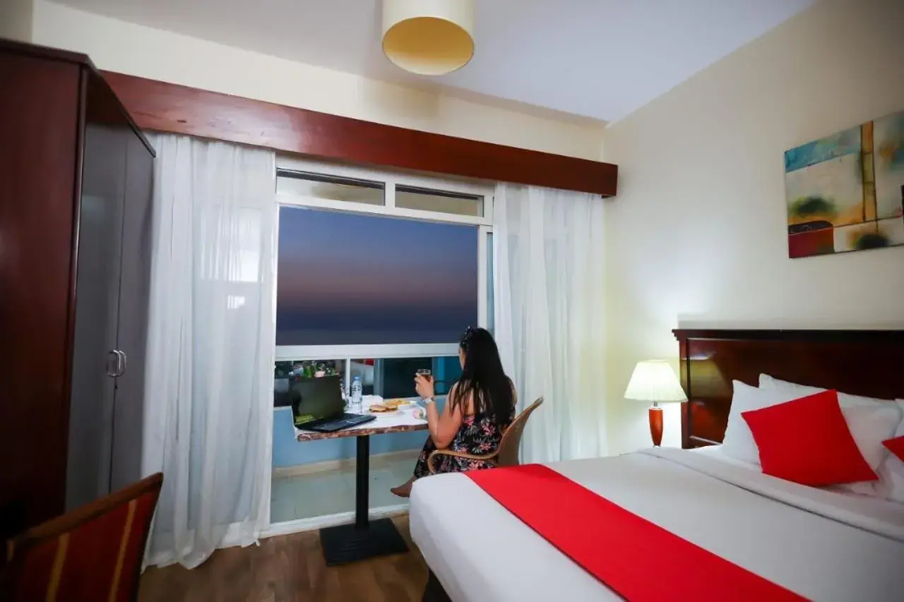 Bed in Mermaid Beach Hotel LLC Bed in Mermaid Beach Hotel LLC