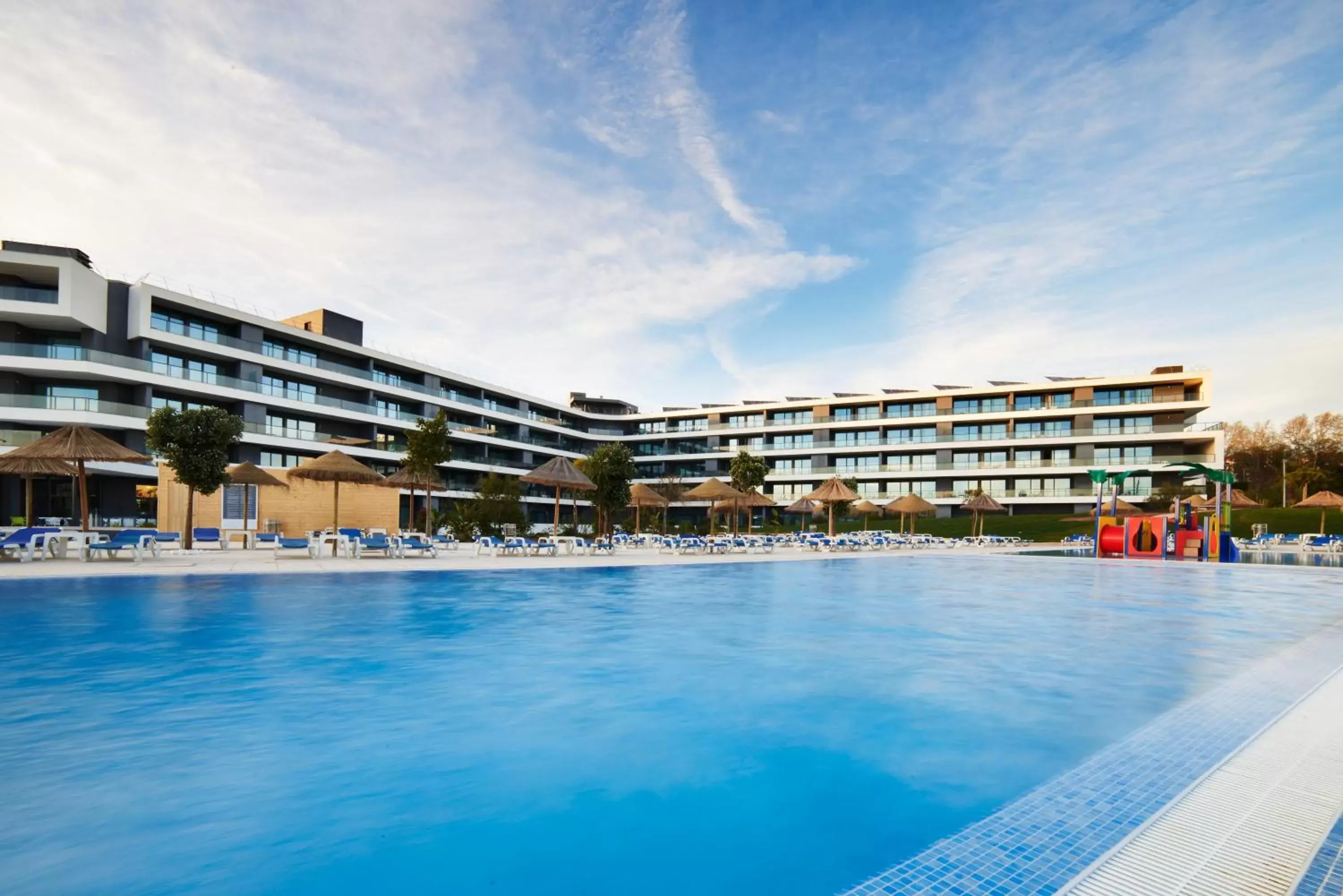 Swimming Pool in RR Alvor Baía Resort