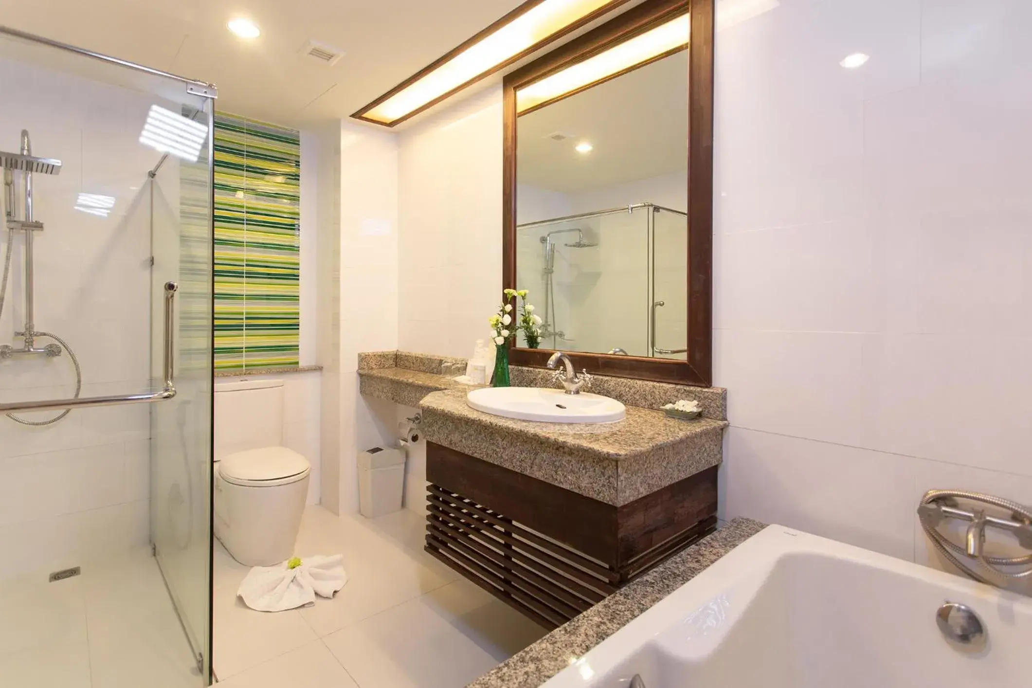 Toilet, Bathroom in Khum Phucome Hotel -SHA Extra Plus