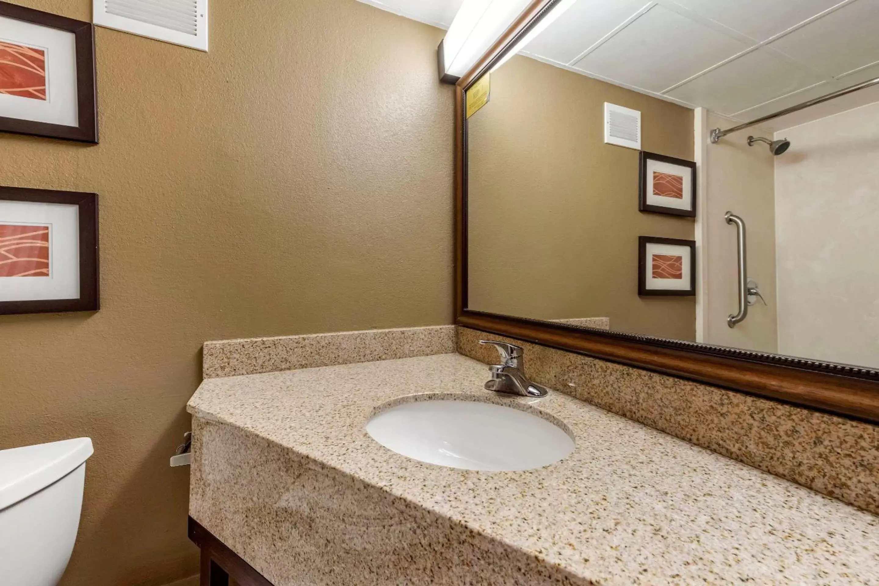 Bathroom in Comfort Inn & Suites