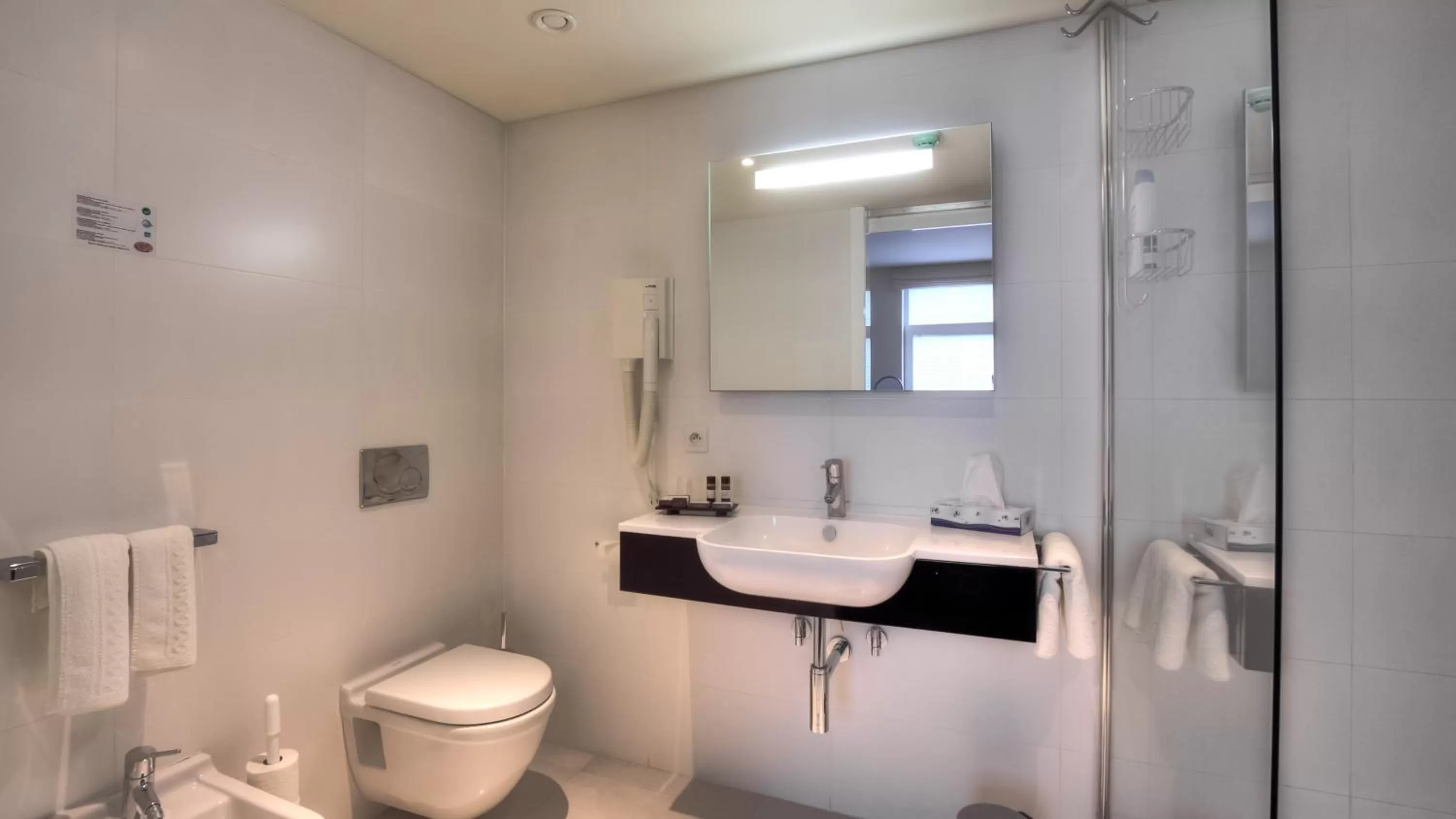 Day in Hotel Tristar