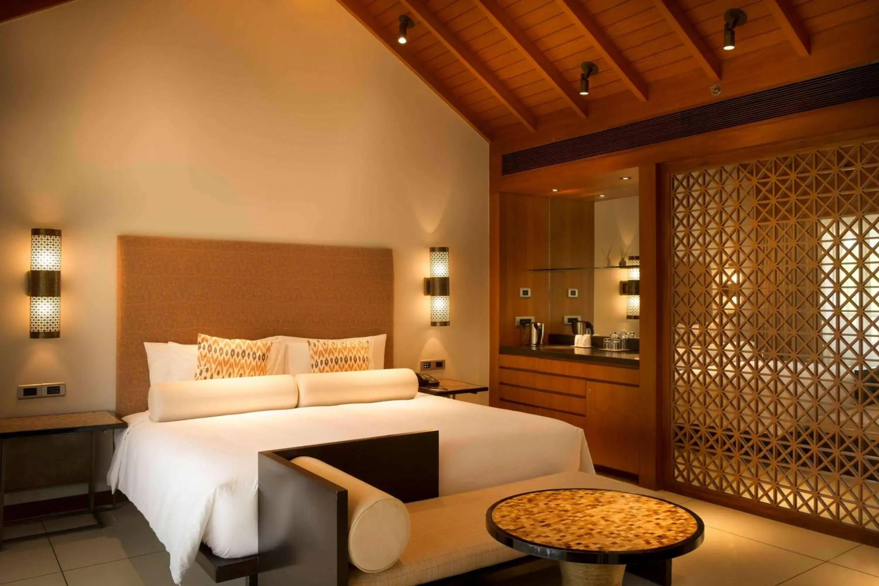 Kitchen or kitchenette, Seating Area in Alila Diwa Goa - A Hyatt Brand