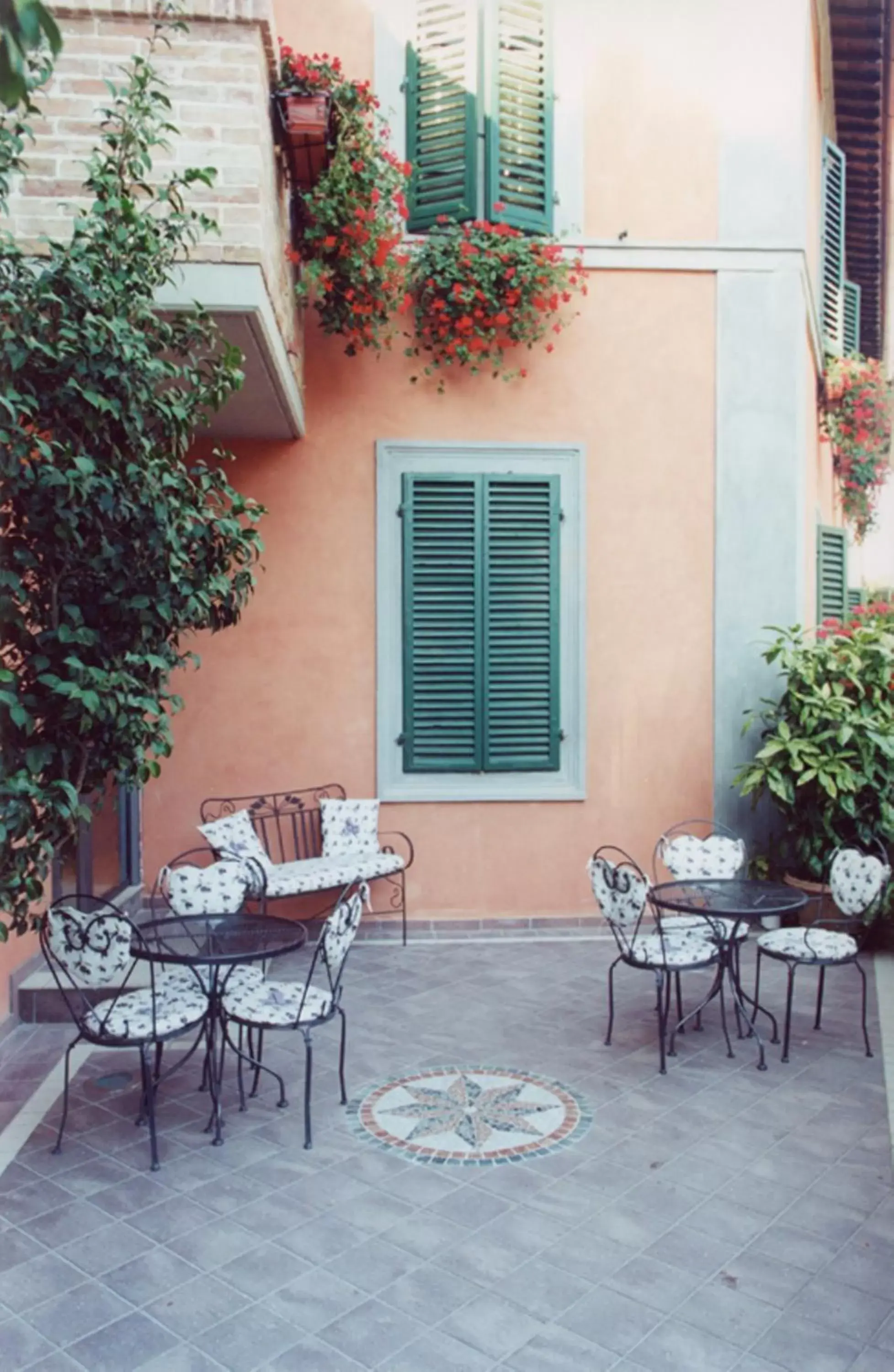 Garden, Patio/Outdoor Area in Villa Piccola Siena