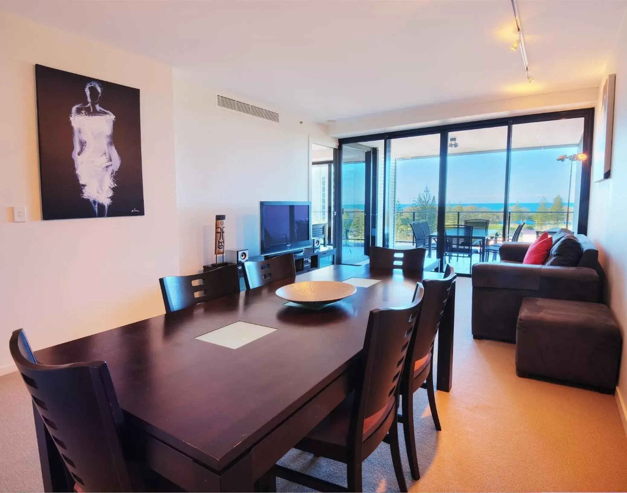 Dining area in Ultra Broadbeach