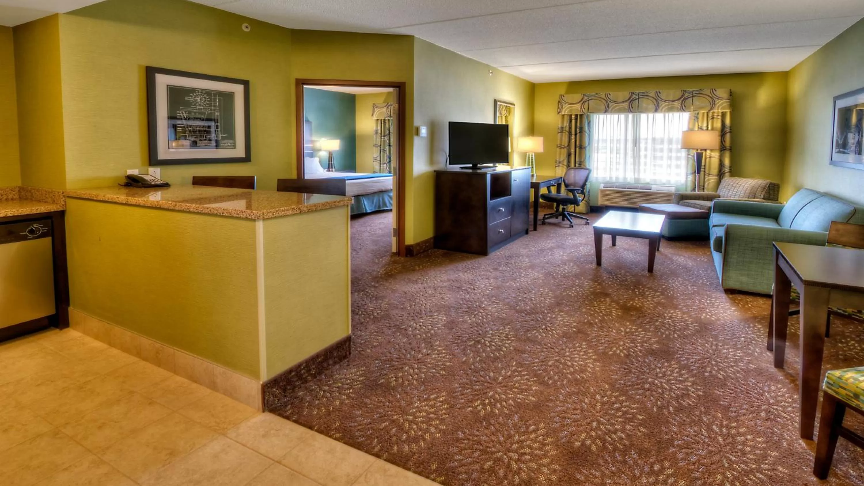 Photo of the whole room in Holiday Inn Express & Suites Pittsburgh SW/Southpointe by IHG