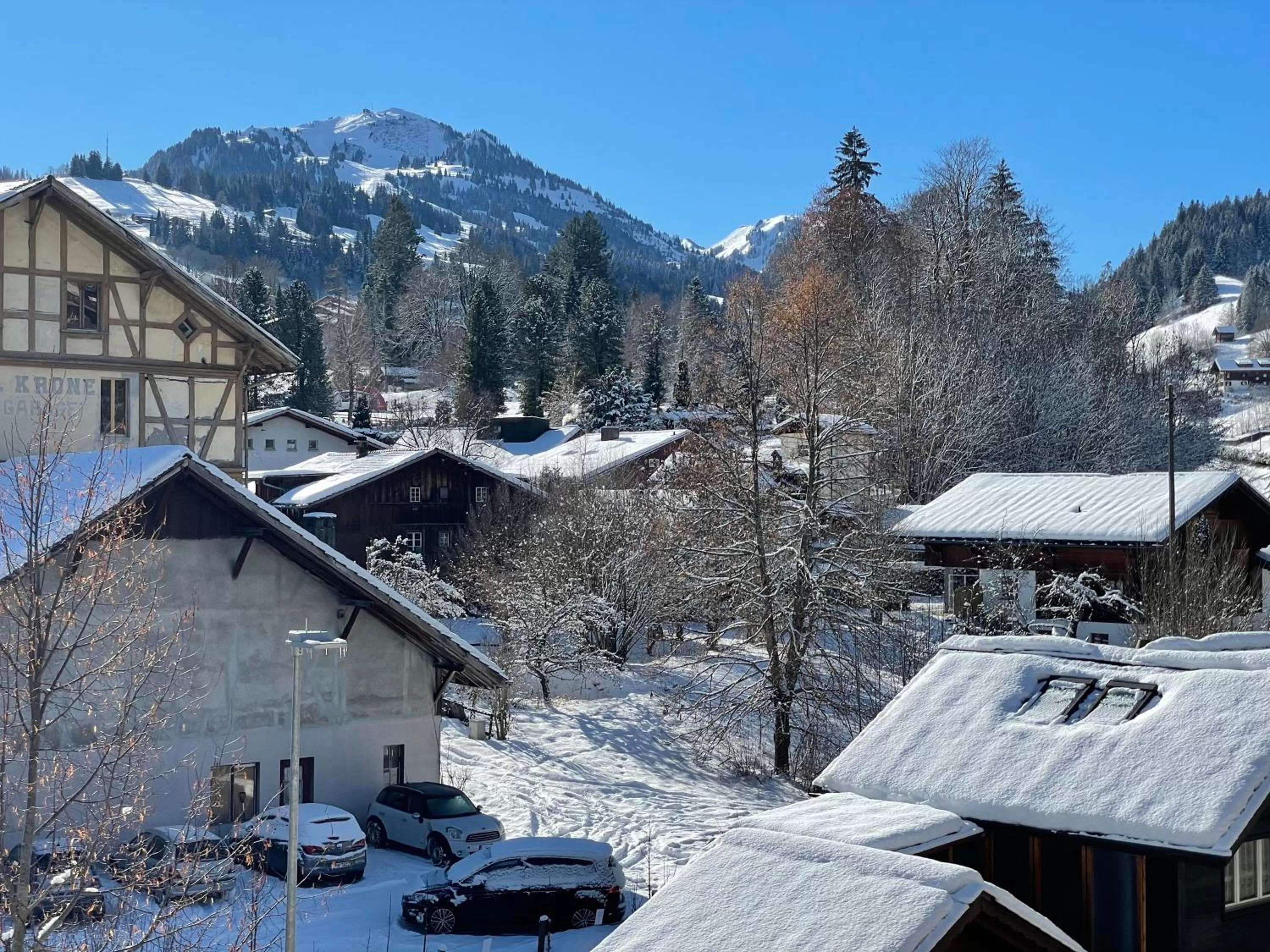 Neighbourhood in Dinh Residence