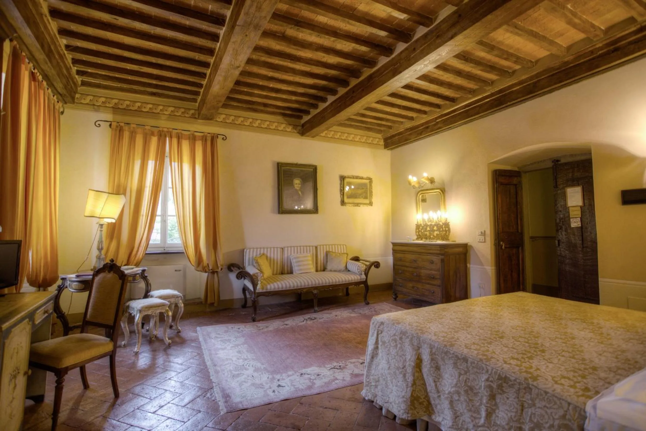 Photo of the whole room, Bed in Relais Villa Baldelli