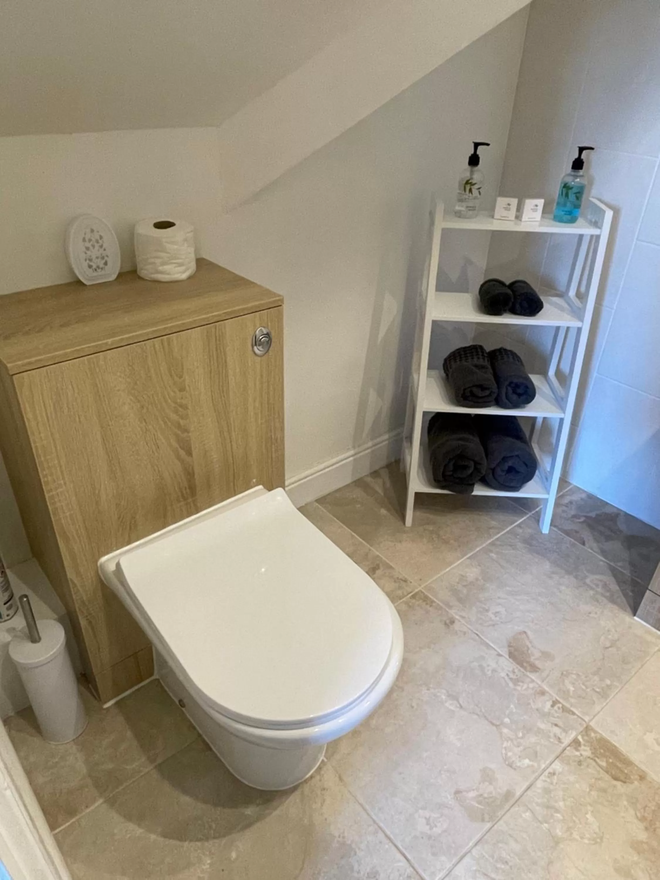 Bathroom in The Fylingdales Inn