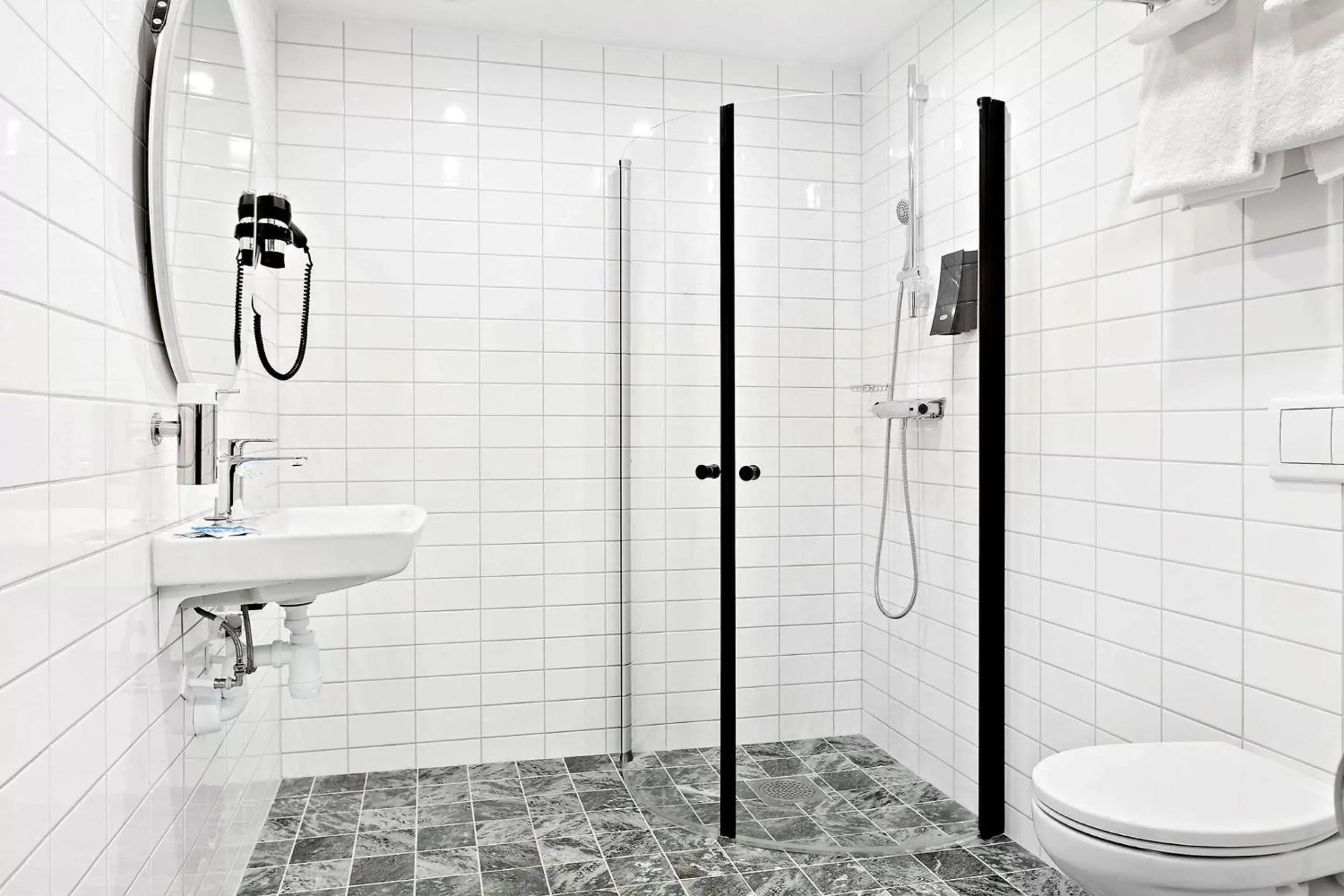Bathroom in Sure Hotel Studio by Best Western Bromma Bathroom in Sure Hotel Studio by Best Western Bromma
