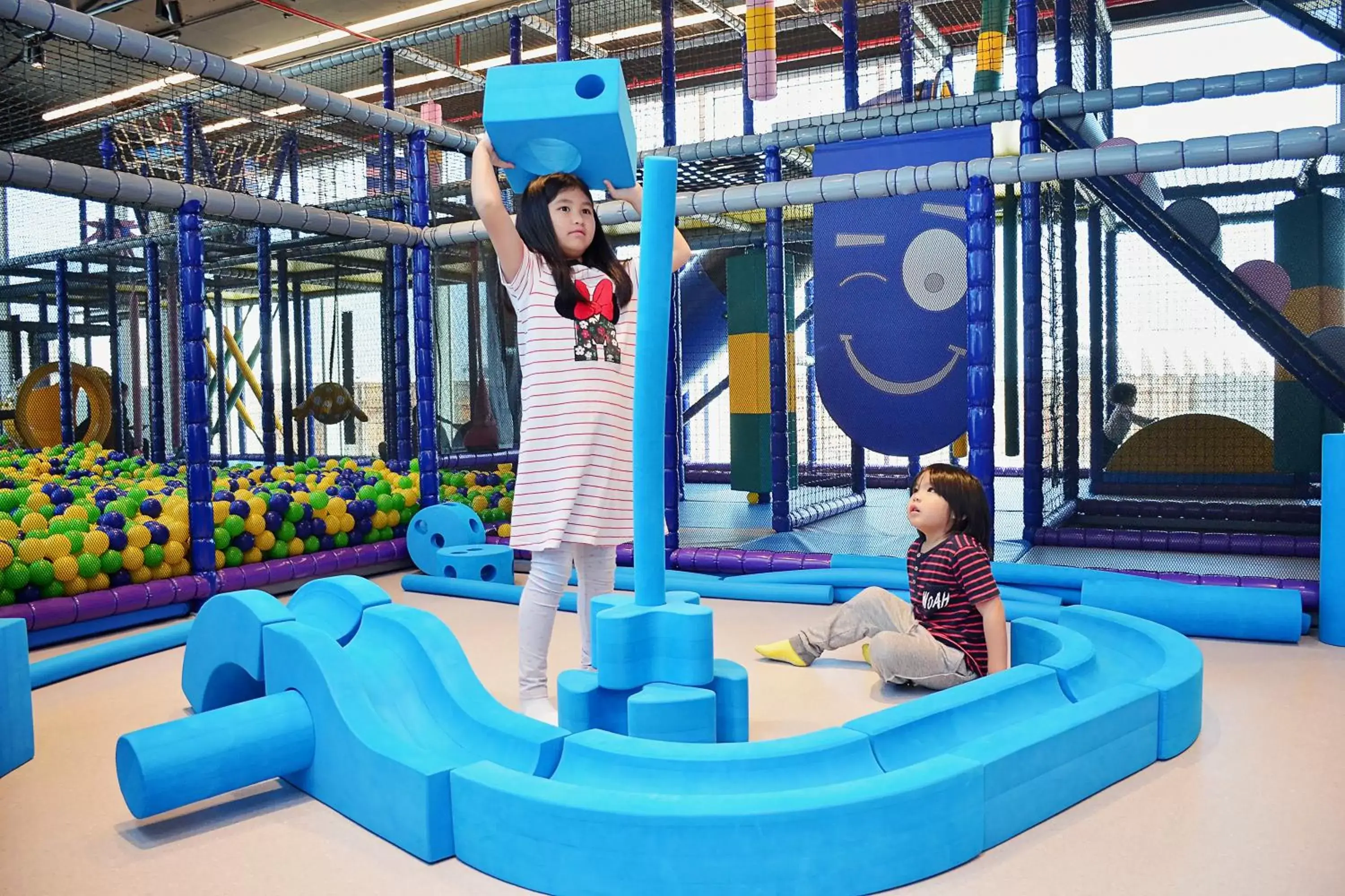 Kids's club, Children in Yas Island Rotana Abu Dhabi