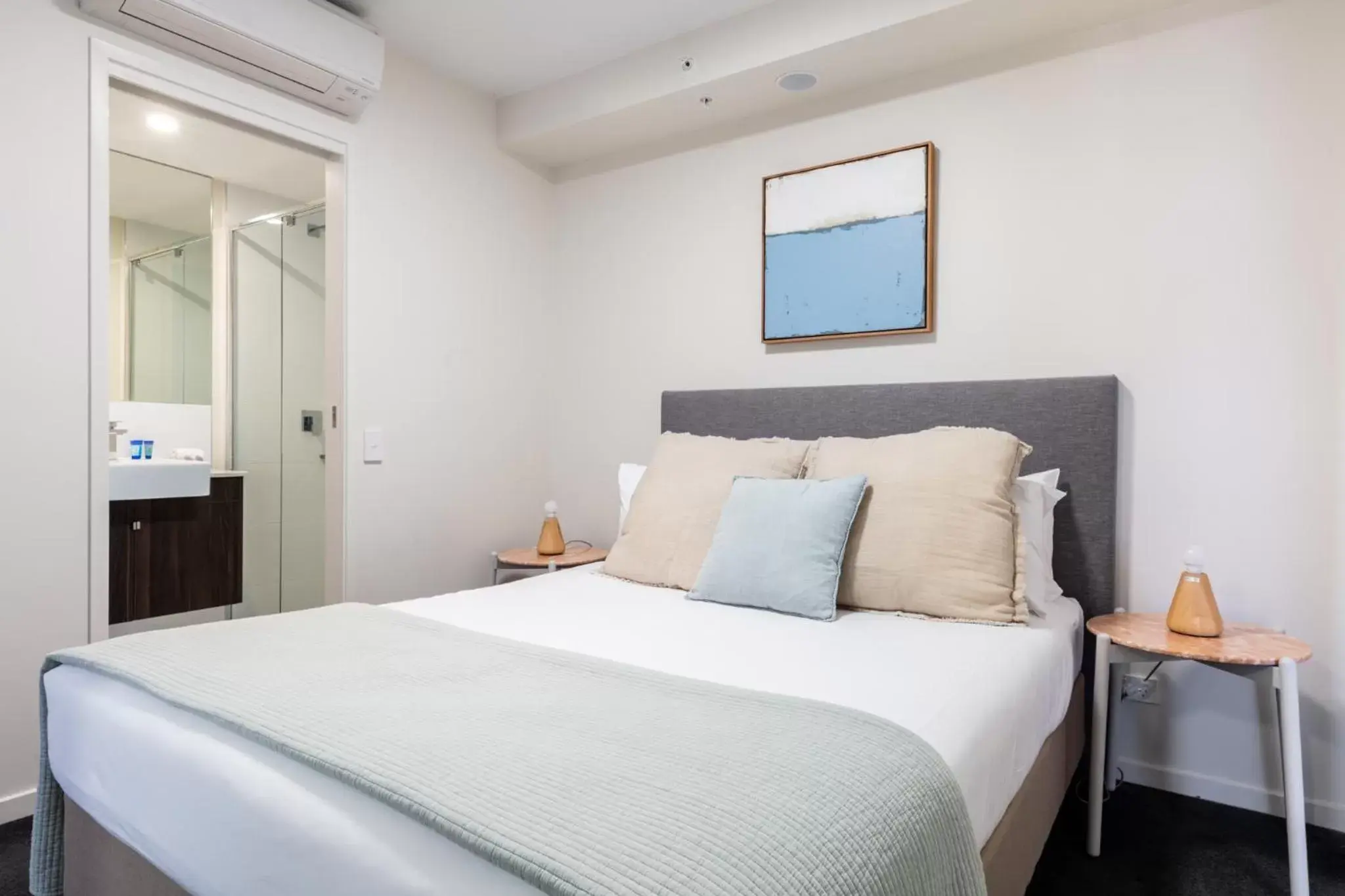 Bedroom, Bed in First Light Mooloolaba, Ascend Hotel Collection