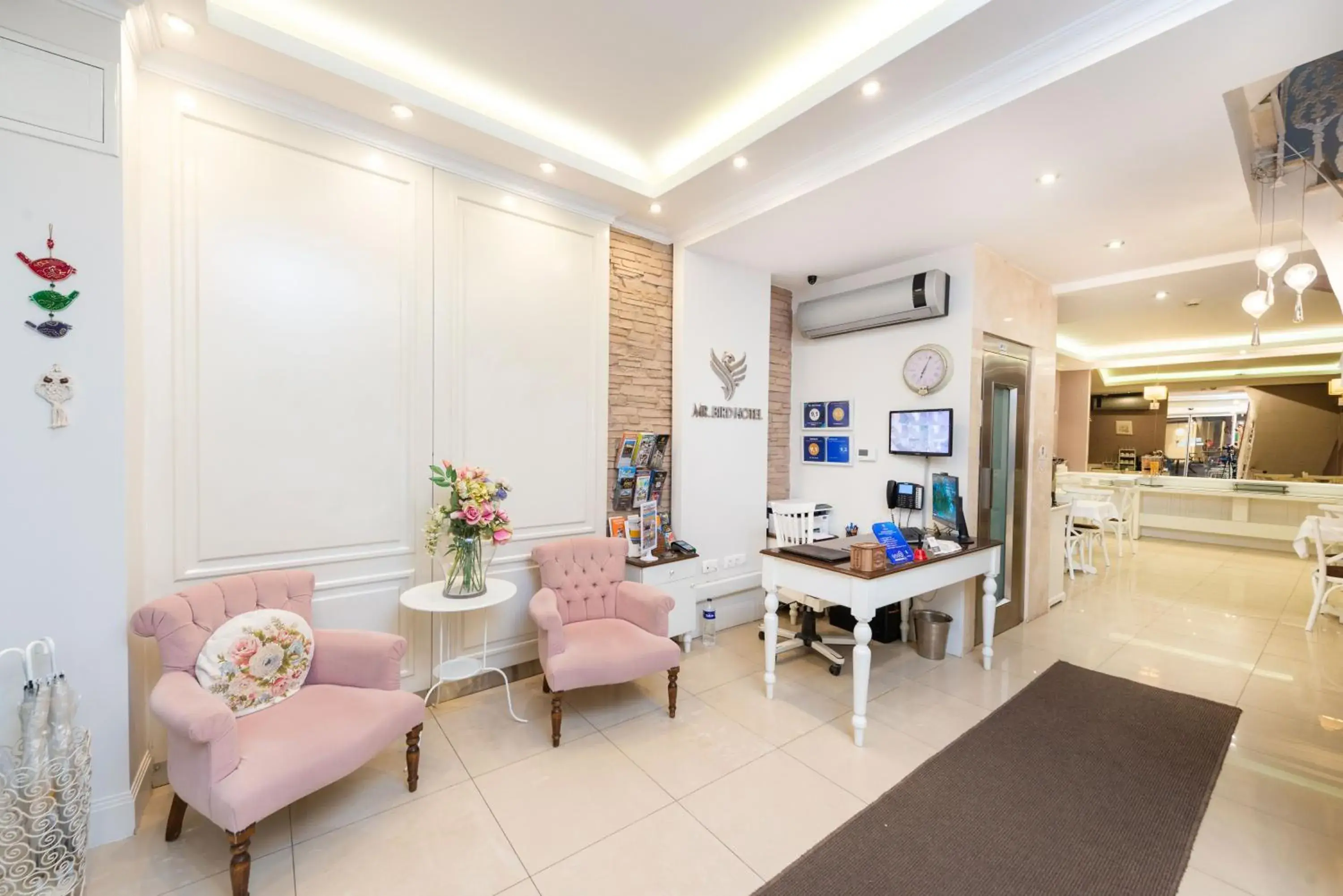 Lobby or reception in Mr. Bird Hotel Lobby or reception in Mr. Bird Hotel