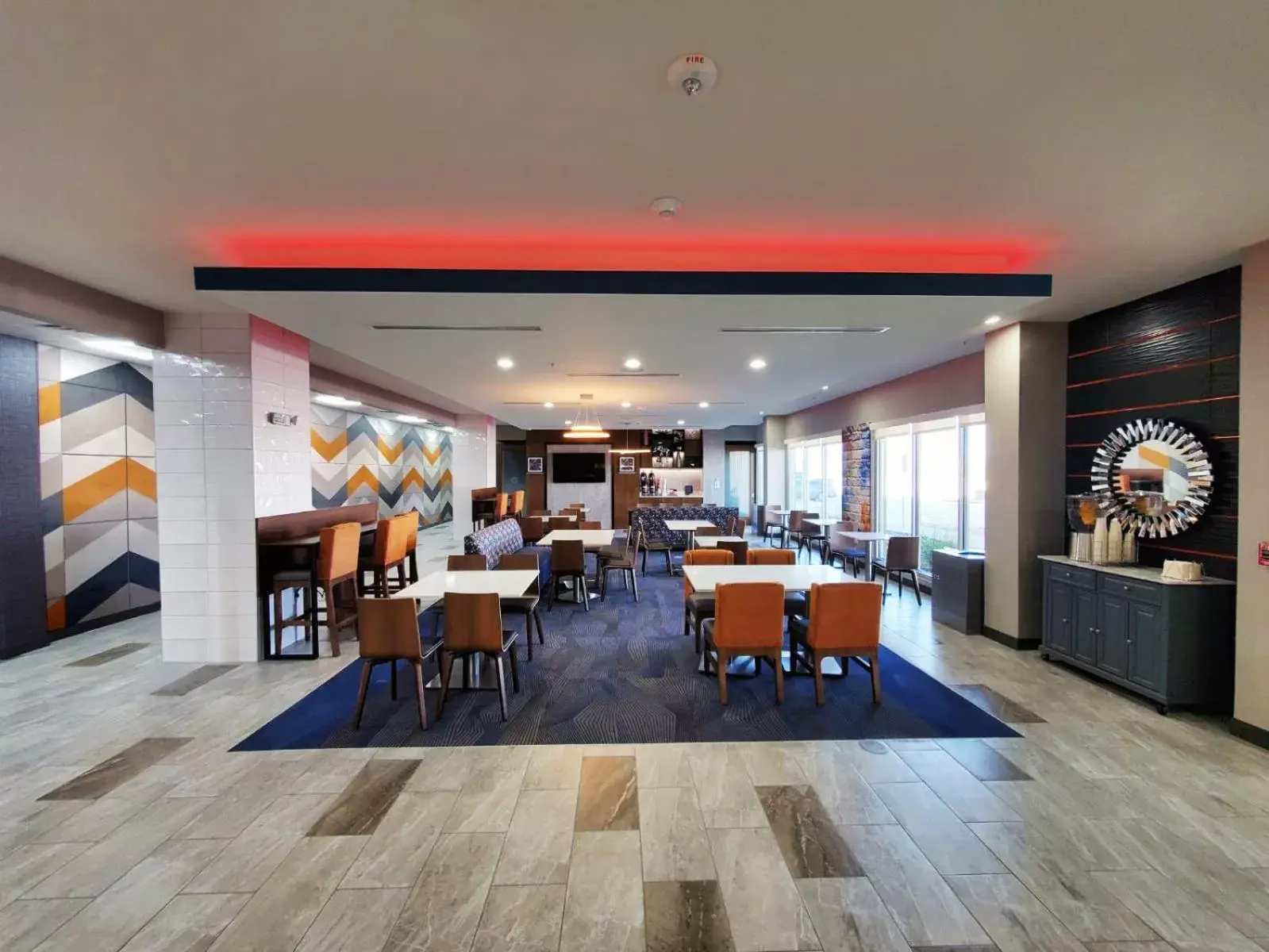Lobby or reception, Restaurant/Places to Eat in La Quinta Inn & Suites by Wyndham Fort Stockton Northeast