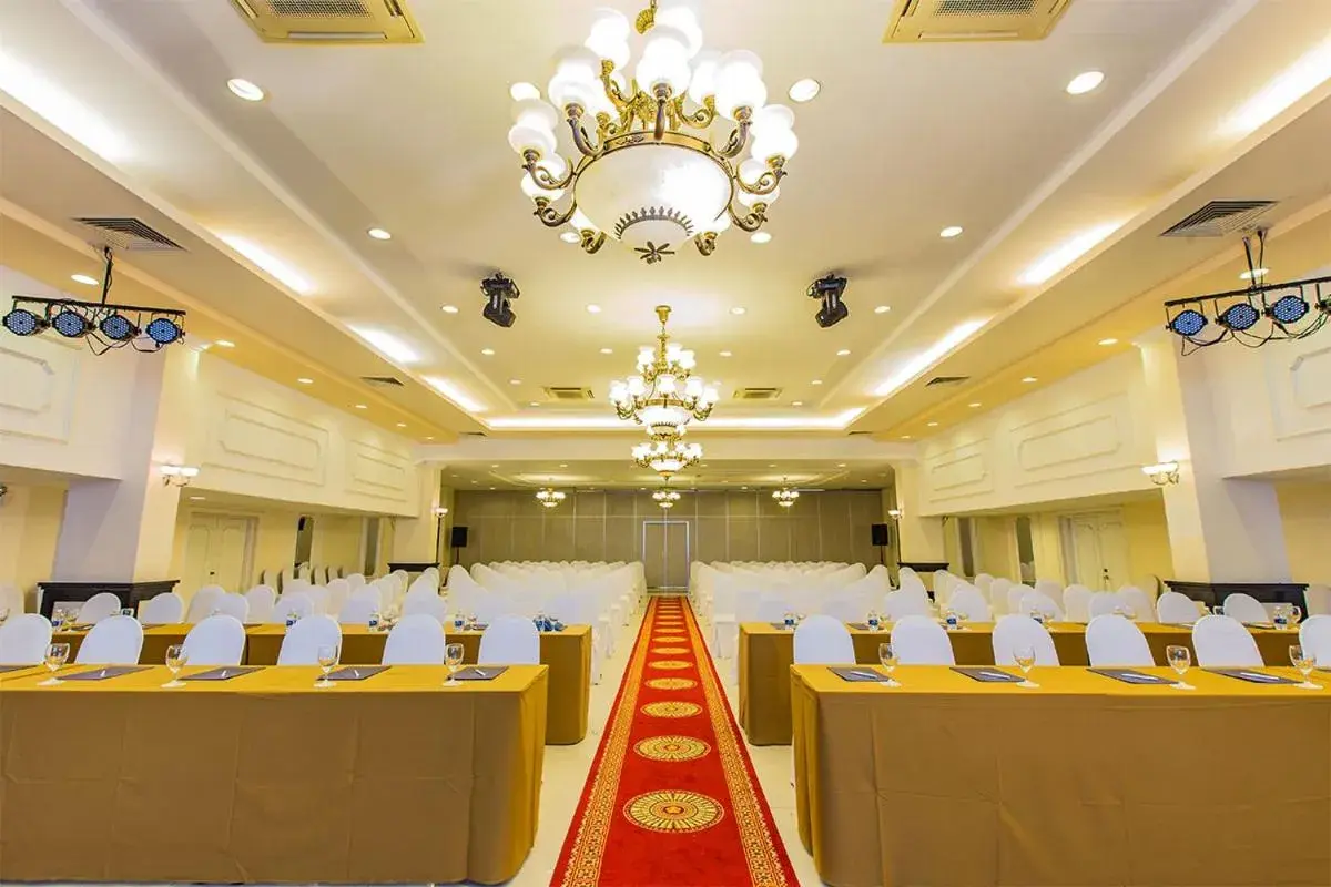 Banquet Facilities in Yasaka Saigon Resort Hotel & Spa