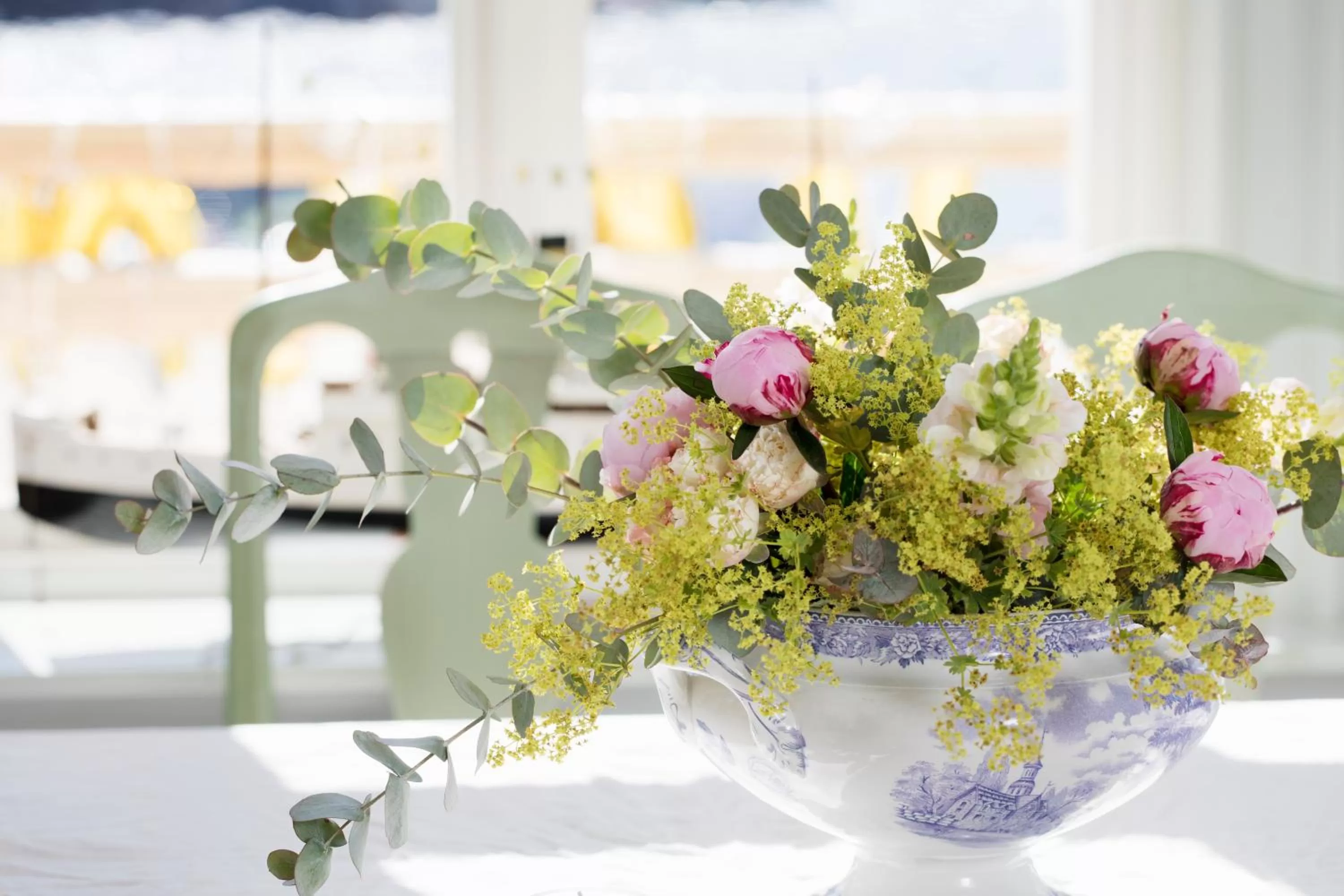 Decorative detail in Strandflickornas Annex Gula Villan