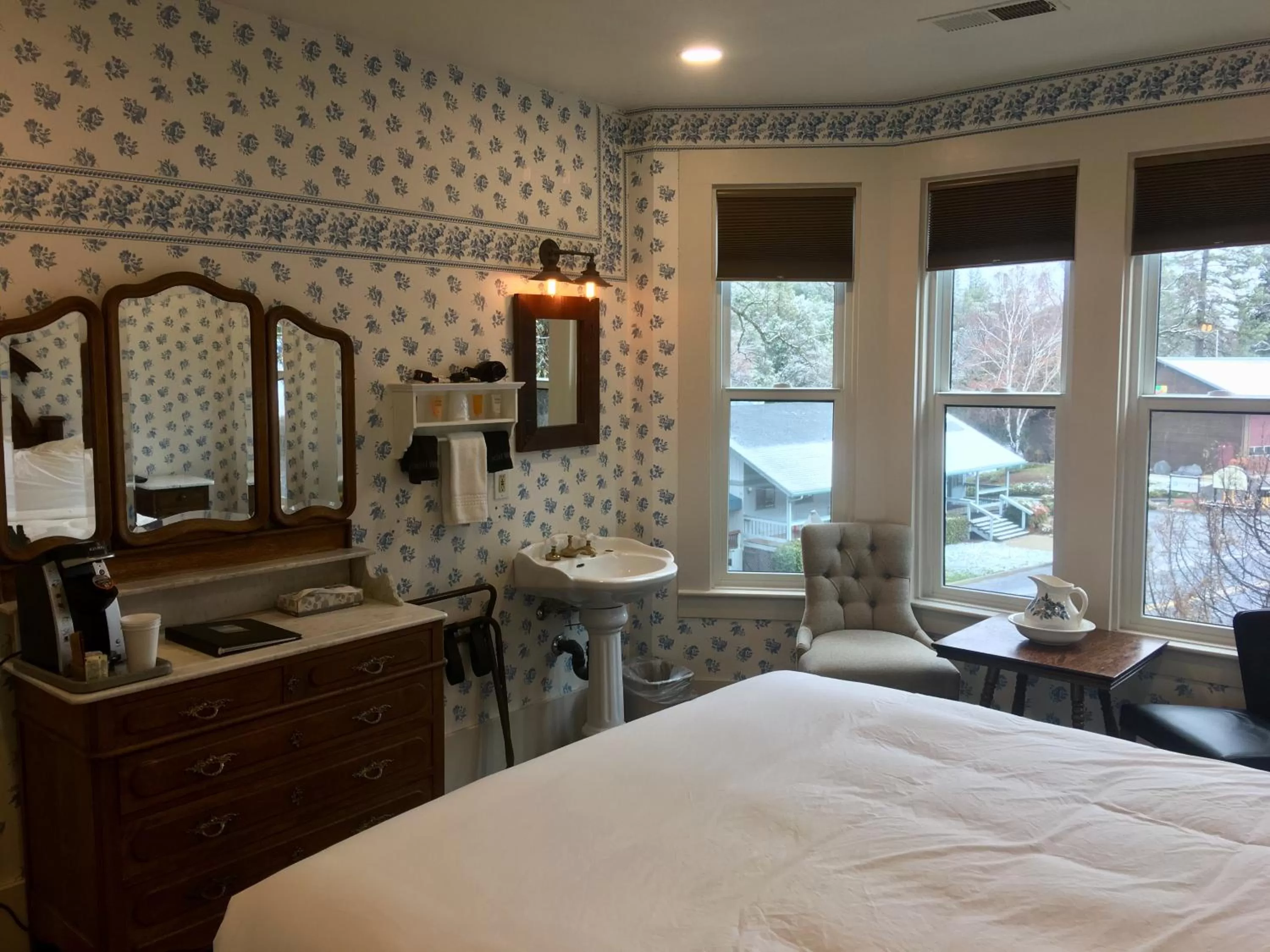 Bedroom, Bed in The Groveland Hotel