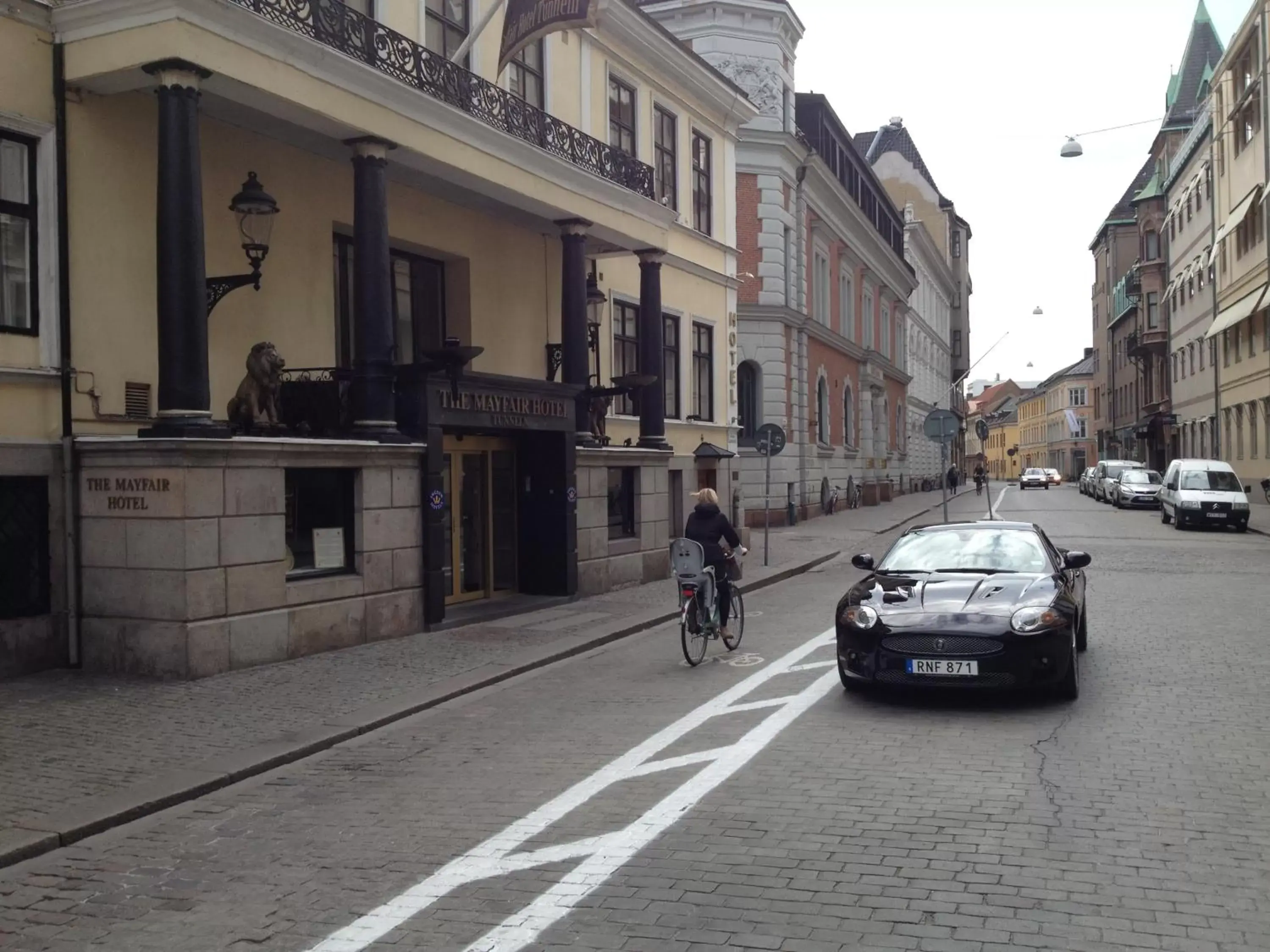 Facade/entrance in Mayfair Hotel Tunneln Facade/entrance in Mayfair Hotel Tunneln