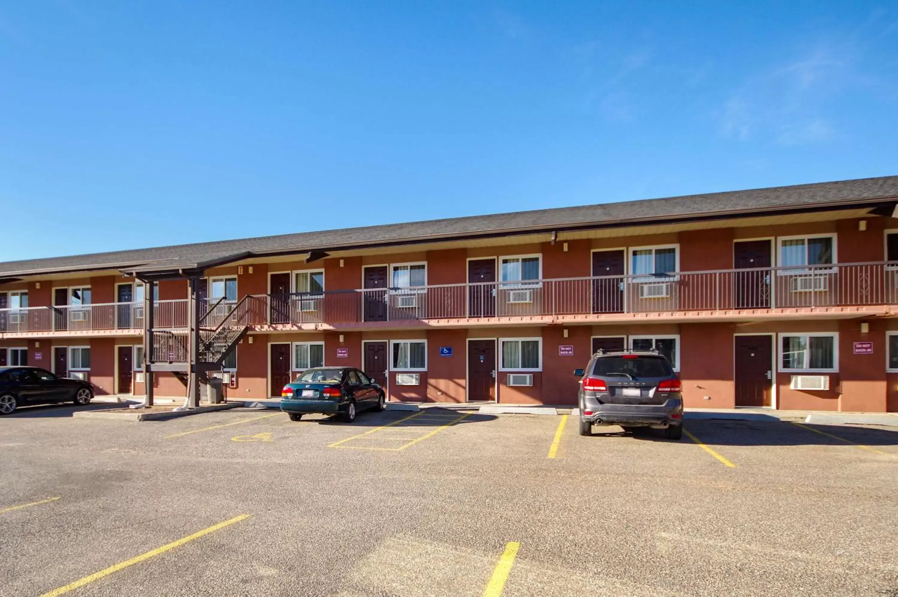 Property building in Motel 6-Lethbridge, AB Property building in Motel 6-Lethbridge, AB