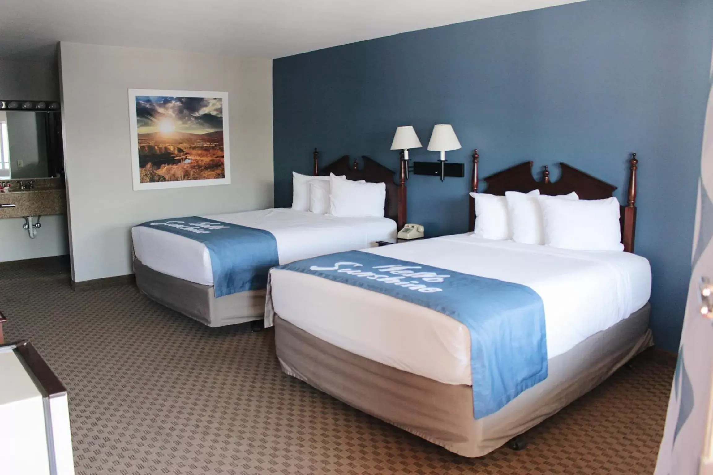 Bed in Days Inn by Wyndham Show Low