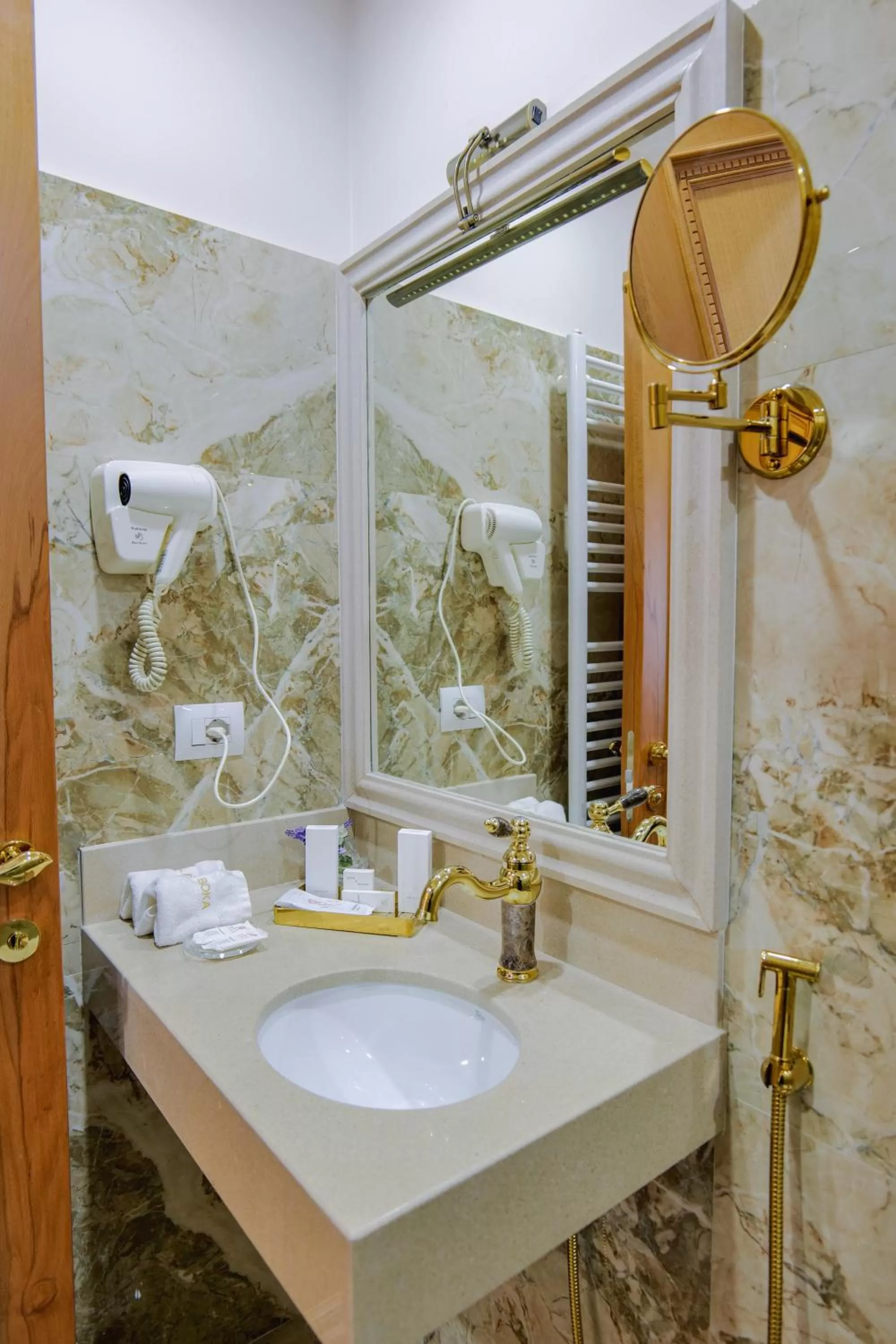 Bathroom in Hotel Boka
