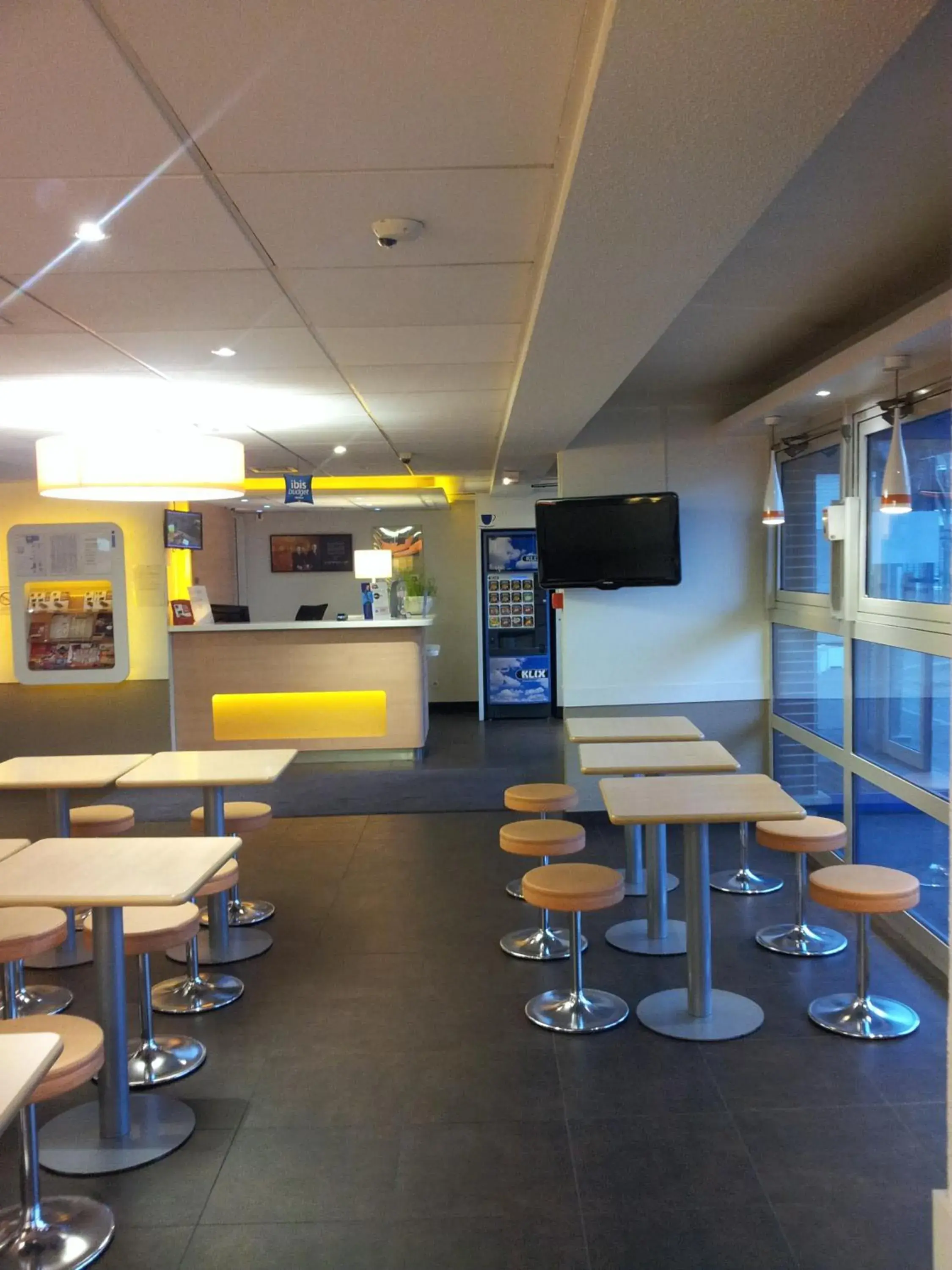 Lobby or reception in ibis Budget Gennevilliers Asnieres