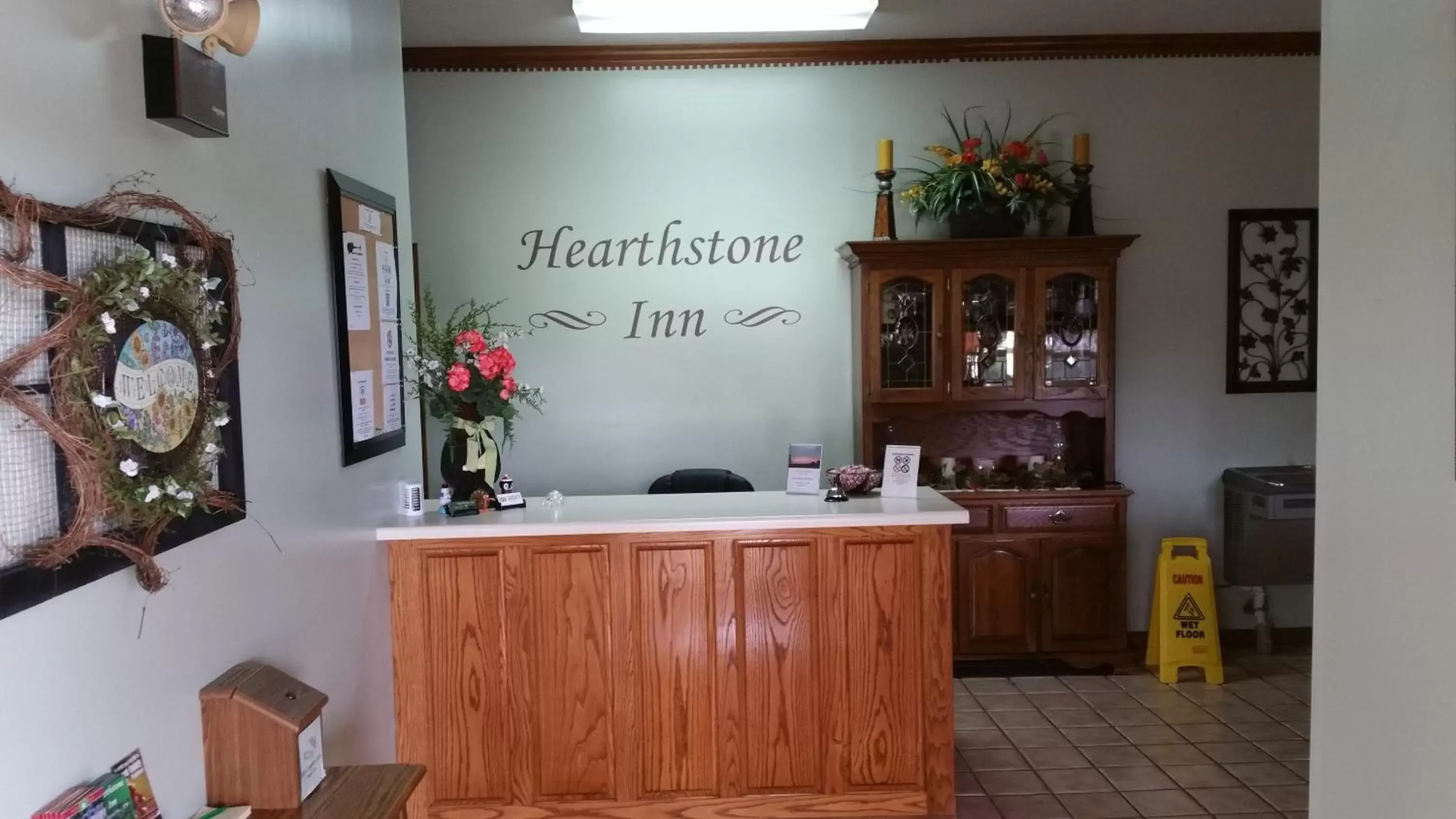 Lobby or reception in Hearthstone Inn
