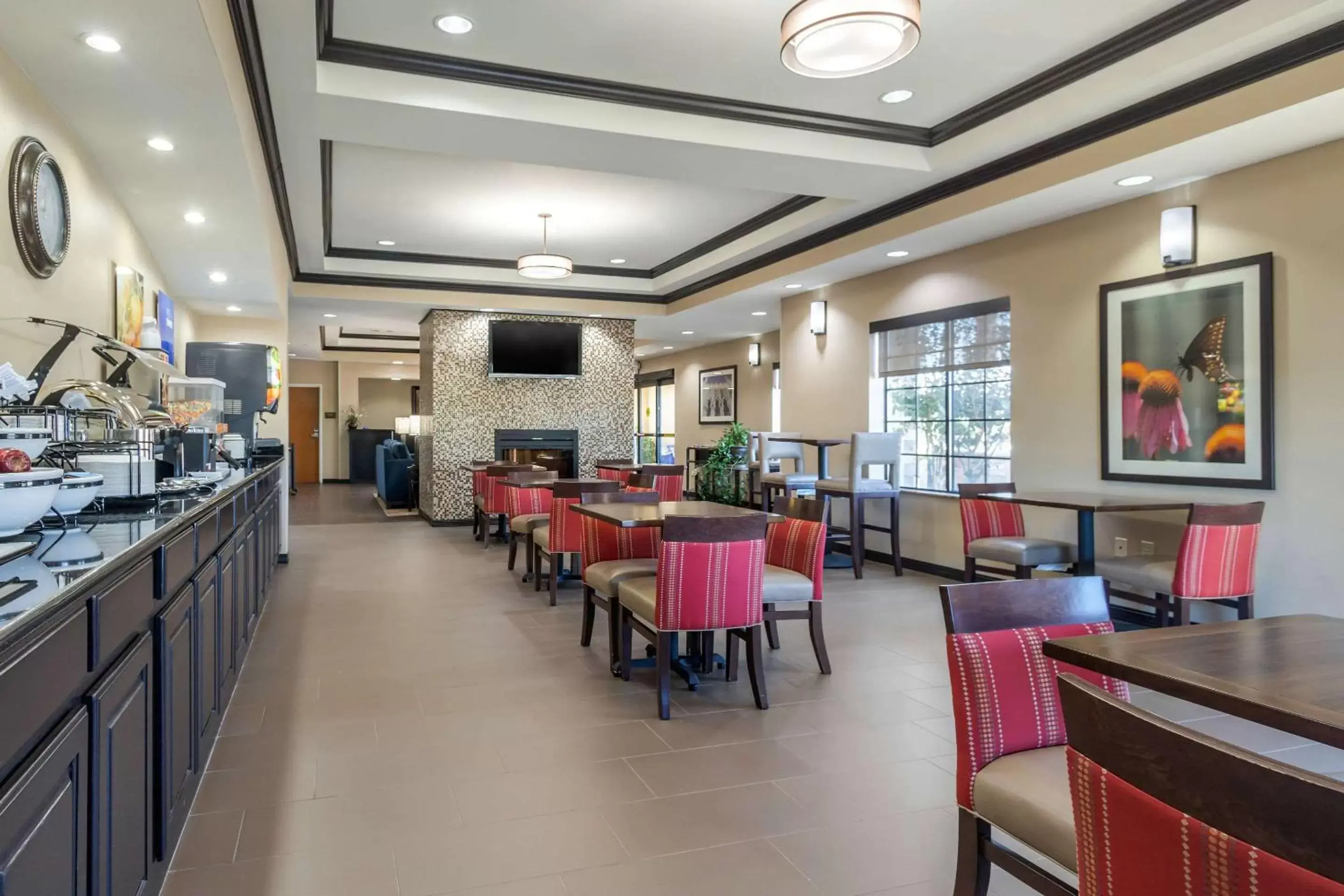 Restaurant/Places to Eat in Comfort Inn & Suites Glenpool