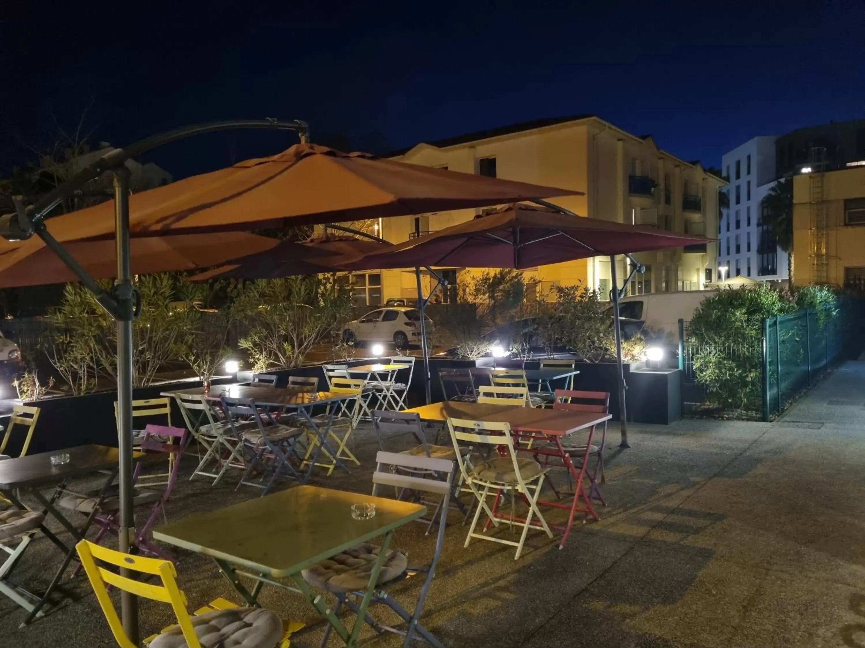 Patio, Restaurant/Places to Eat in Kyriad Anglet - Biarritz