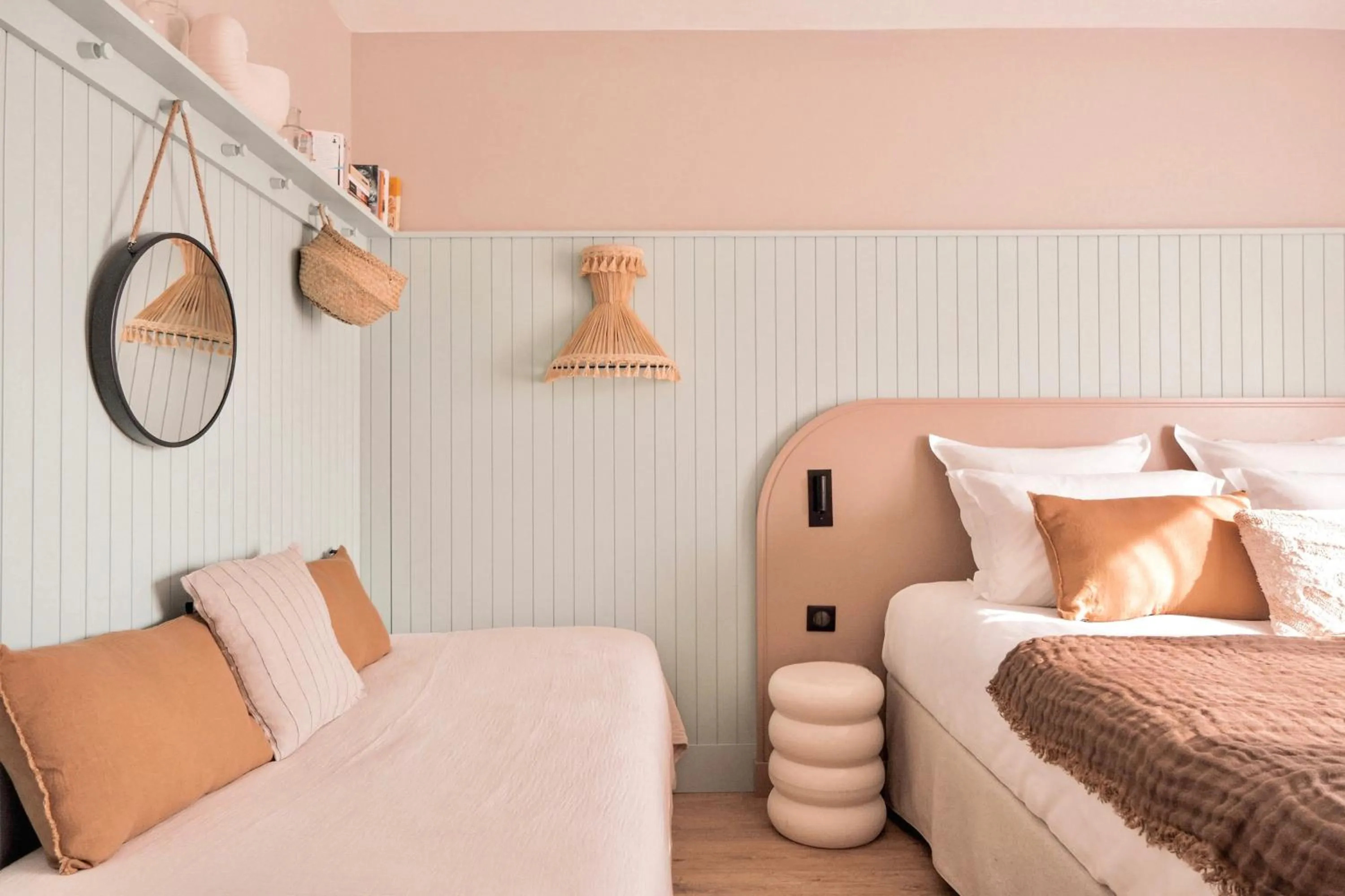 Bed in Emeria Dinard Thalasso Spa