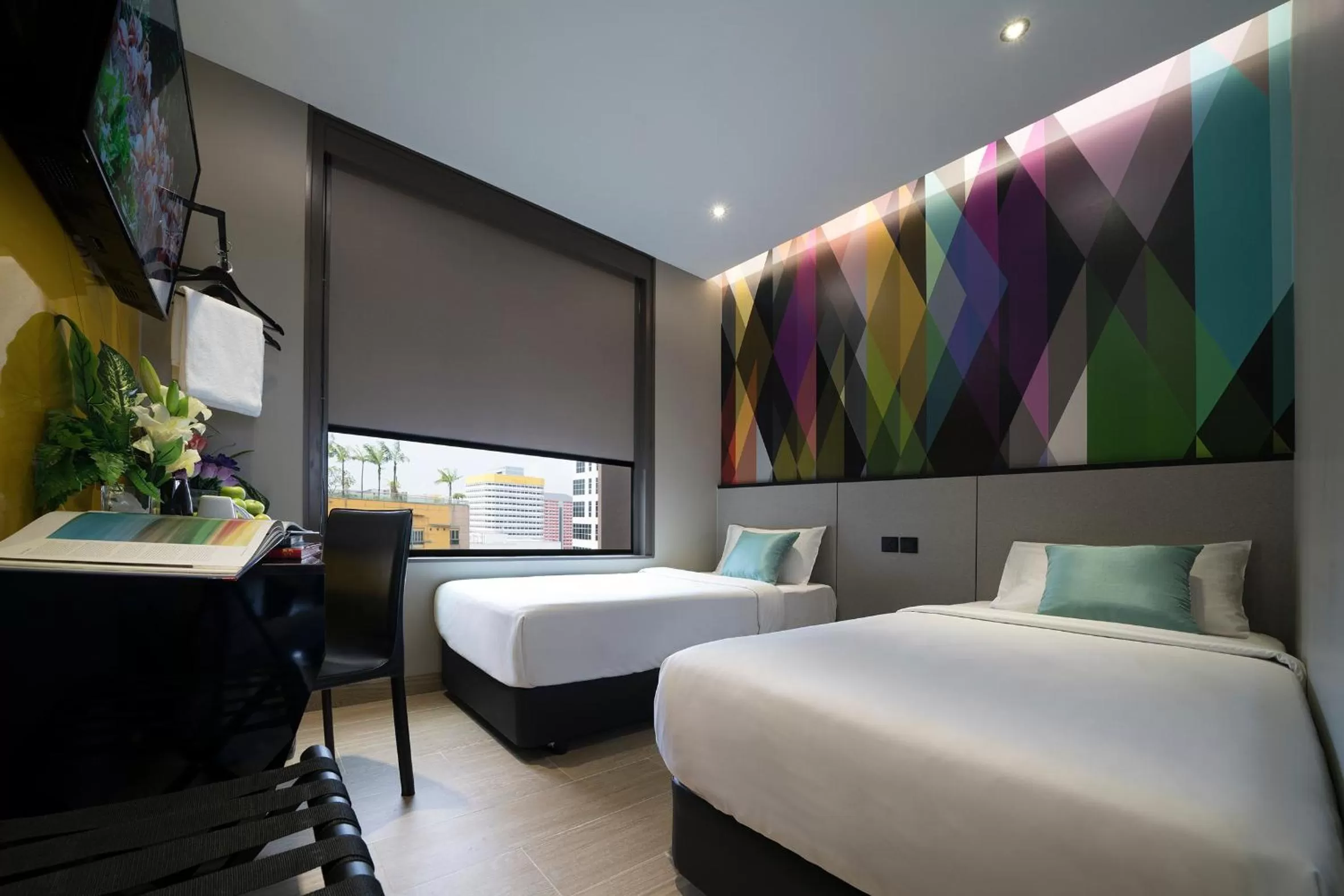TV and multimedia, Bed in Hotel Mi Bencoolen