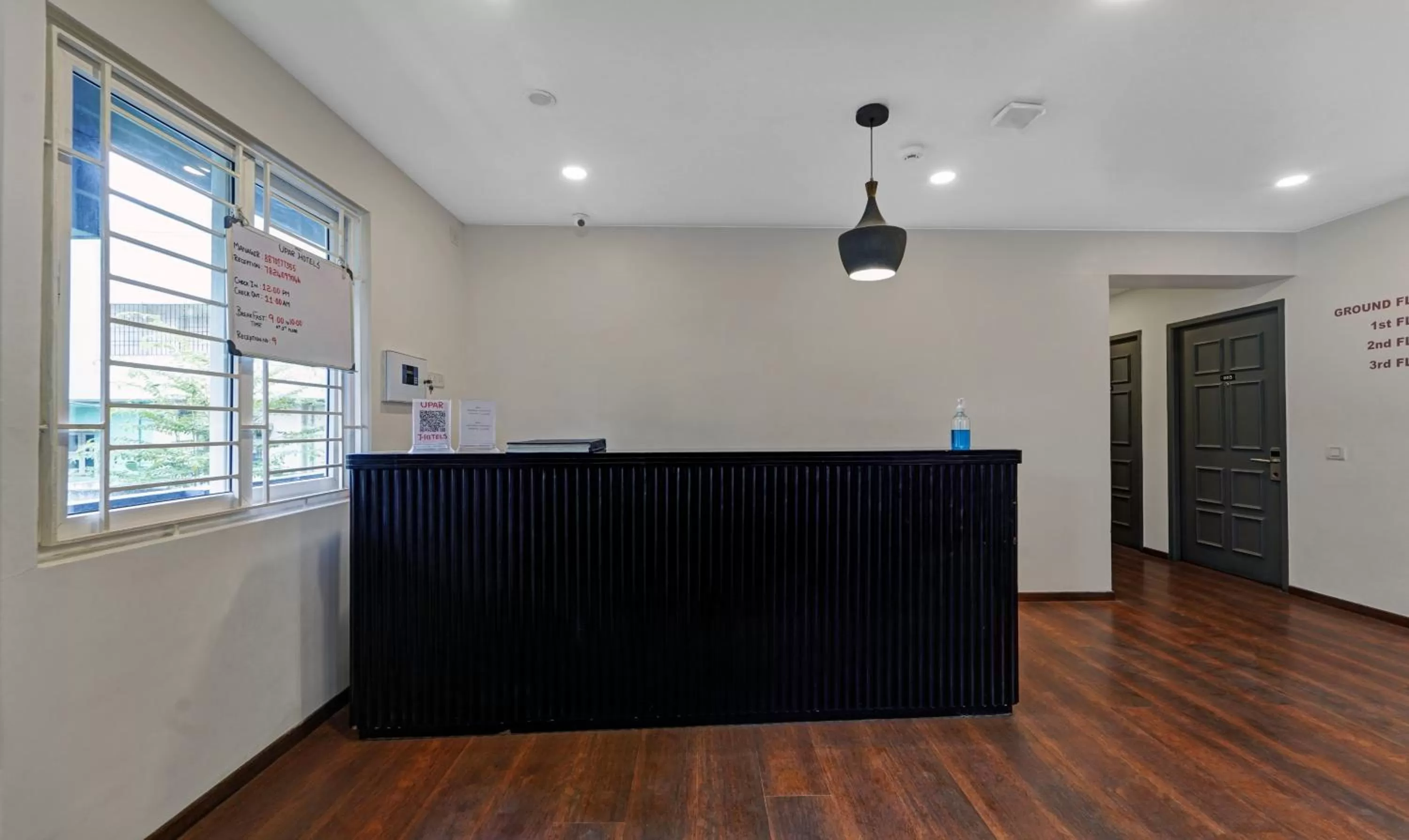 Lobby or reception in UPAR Hotels Thoraipakkam, OMR