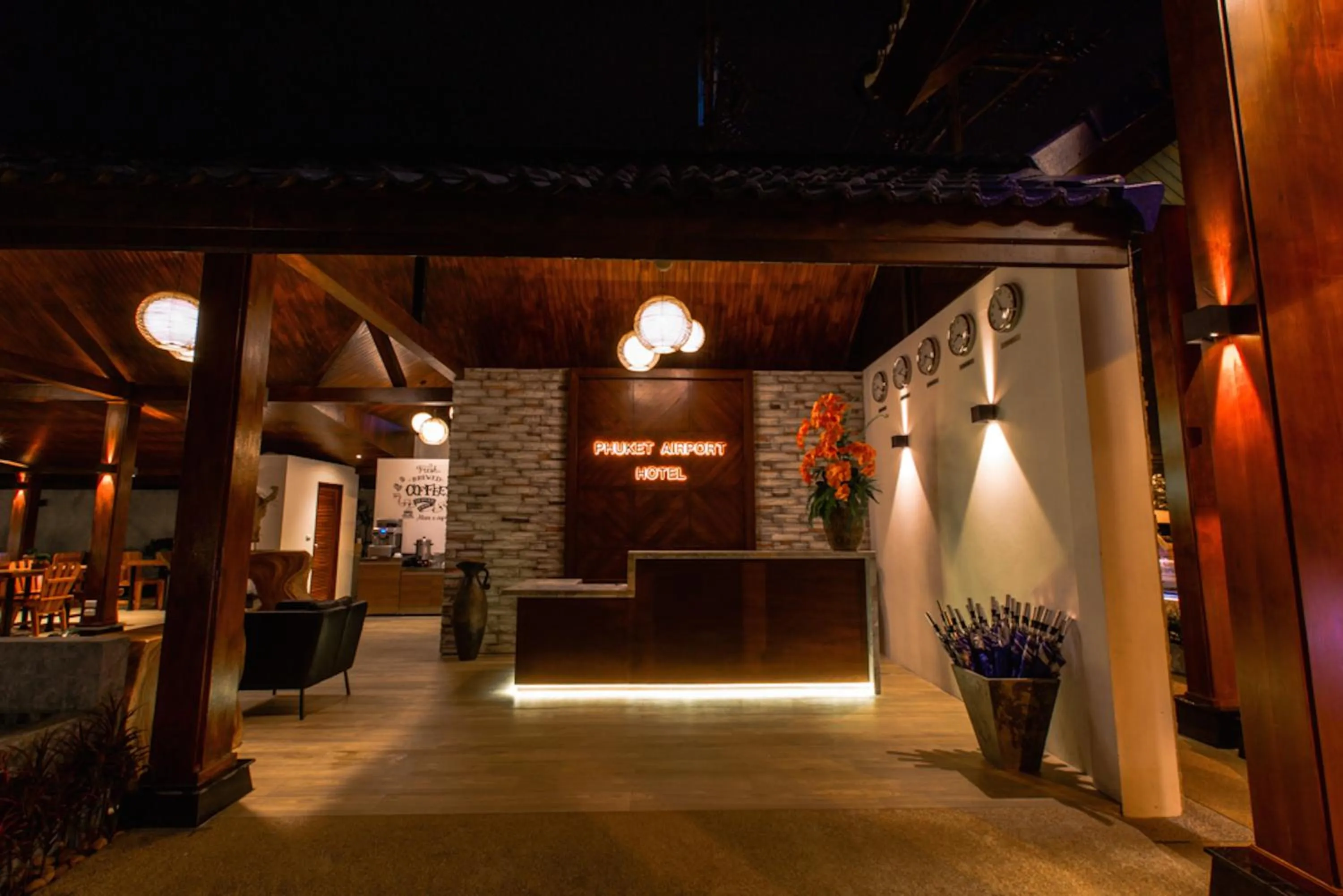 Lobby or reception in Phuket Airport Hotel - SHA Extra Plus