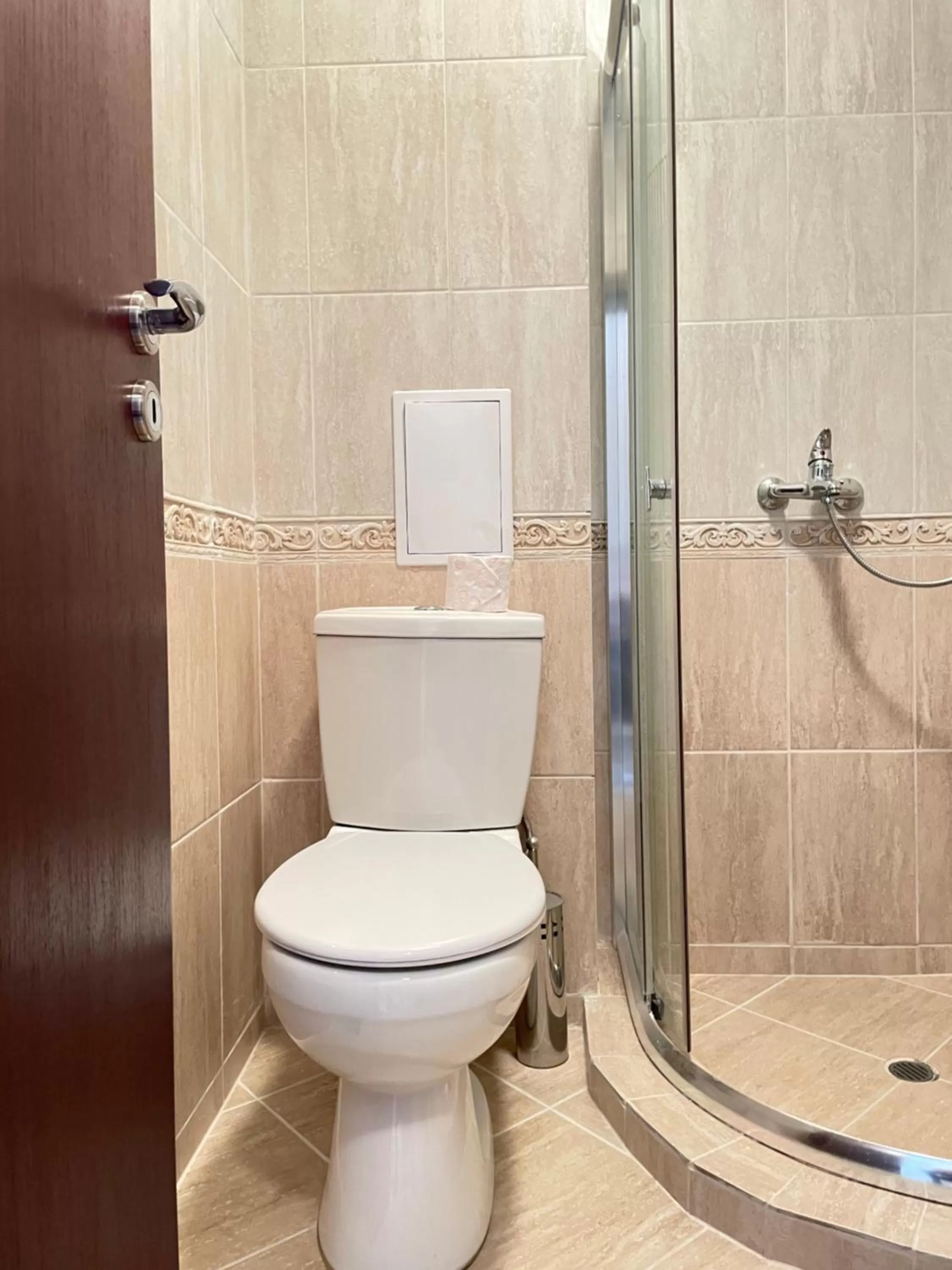 Shower in Ravda Family Resort. Park&Sea