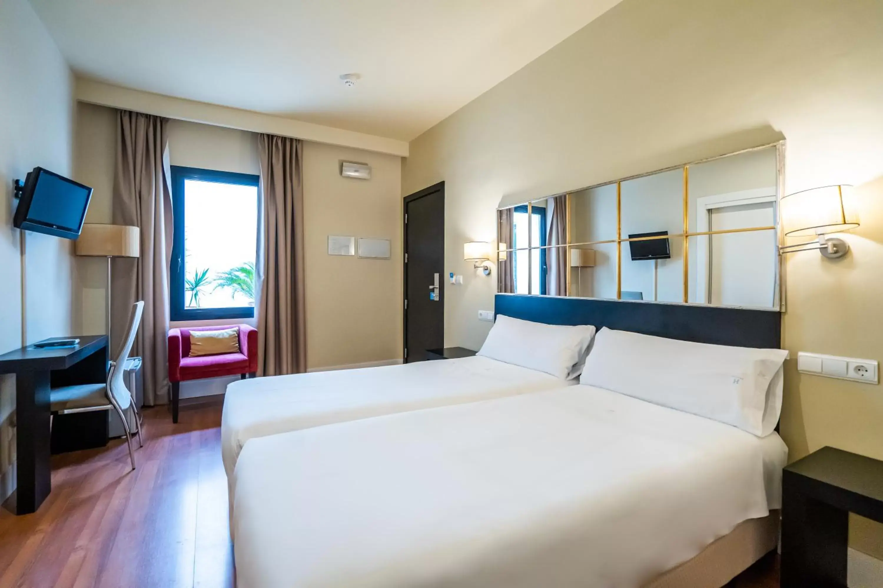 Bedroom, Bed in YIT El Postigo Bedroom, Bed in YIT El Postigo