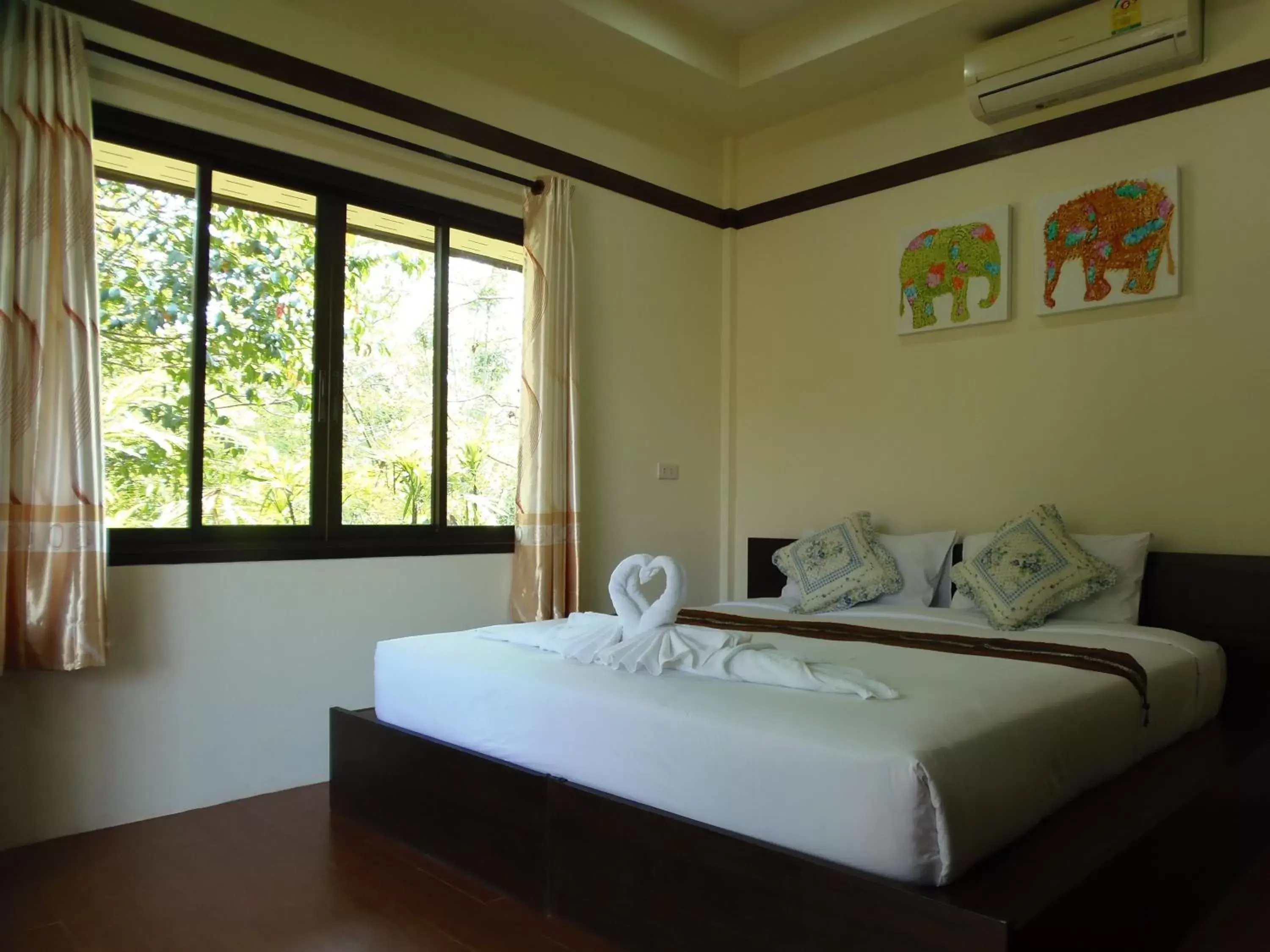 Bedroom, Bed in Pai My Guest Resort - SHA Plus