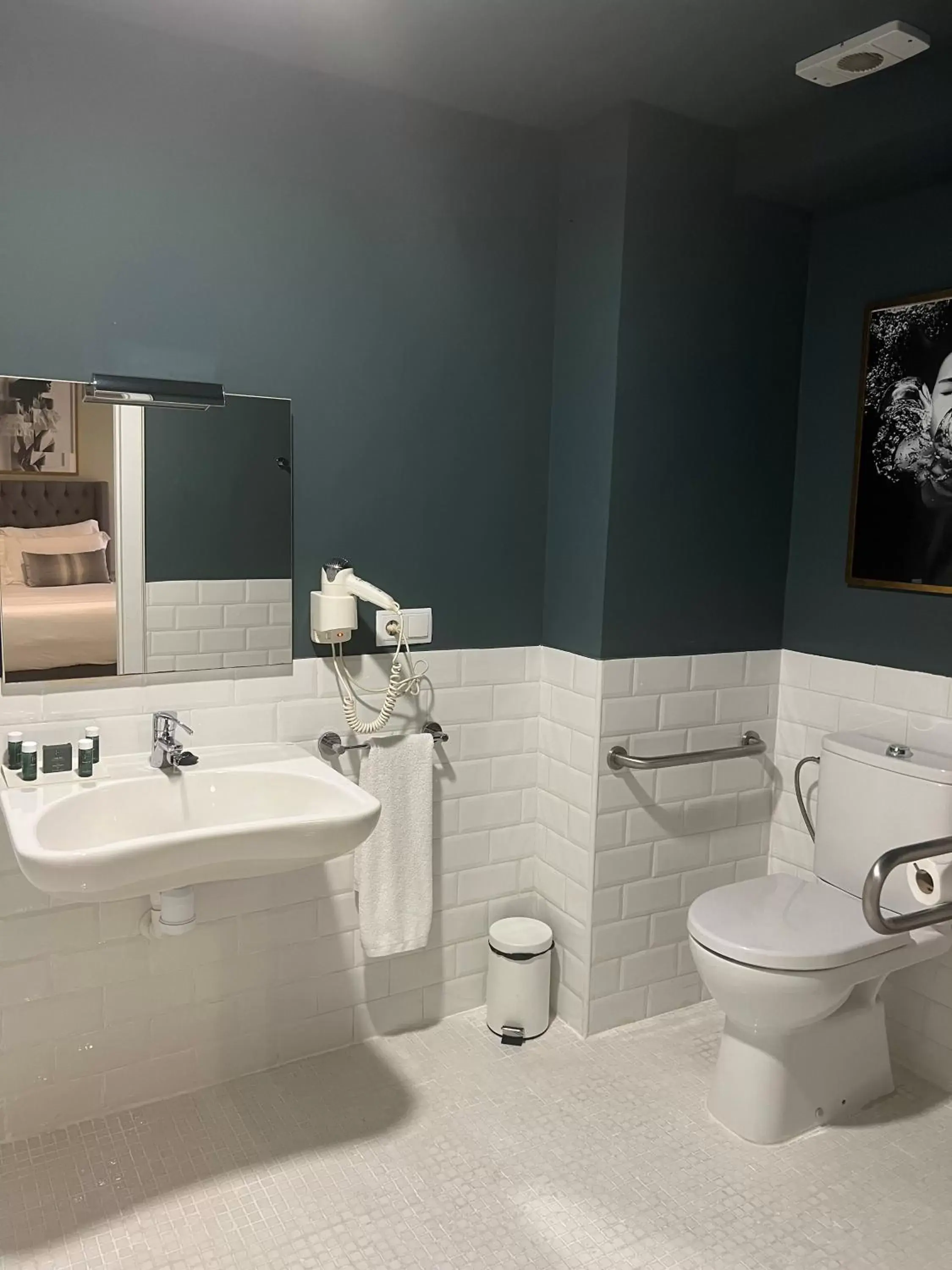 Toilet, Bathroom in L&H La Latina Selection