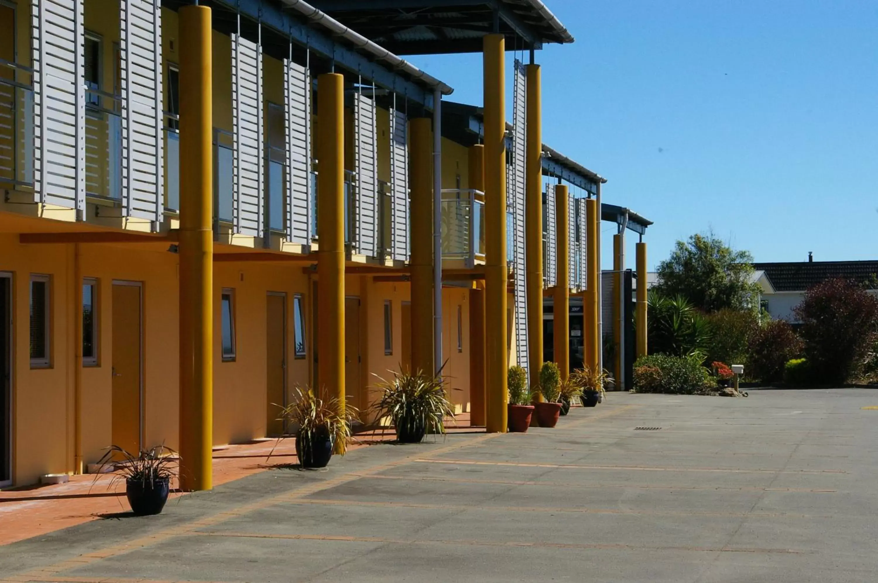 Facade/entrance, Property Building in Greens Motel