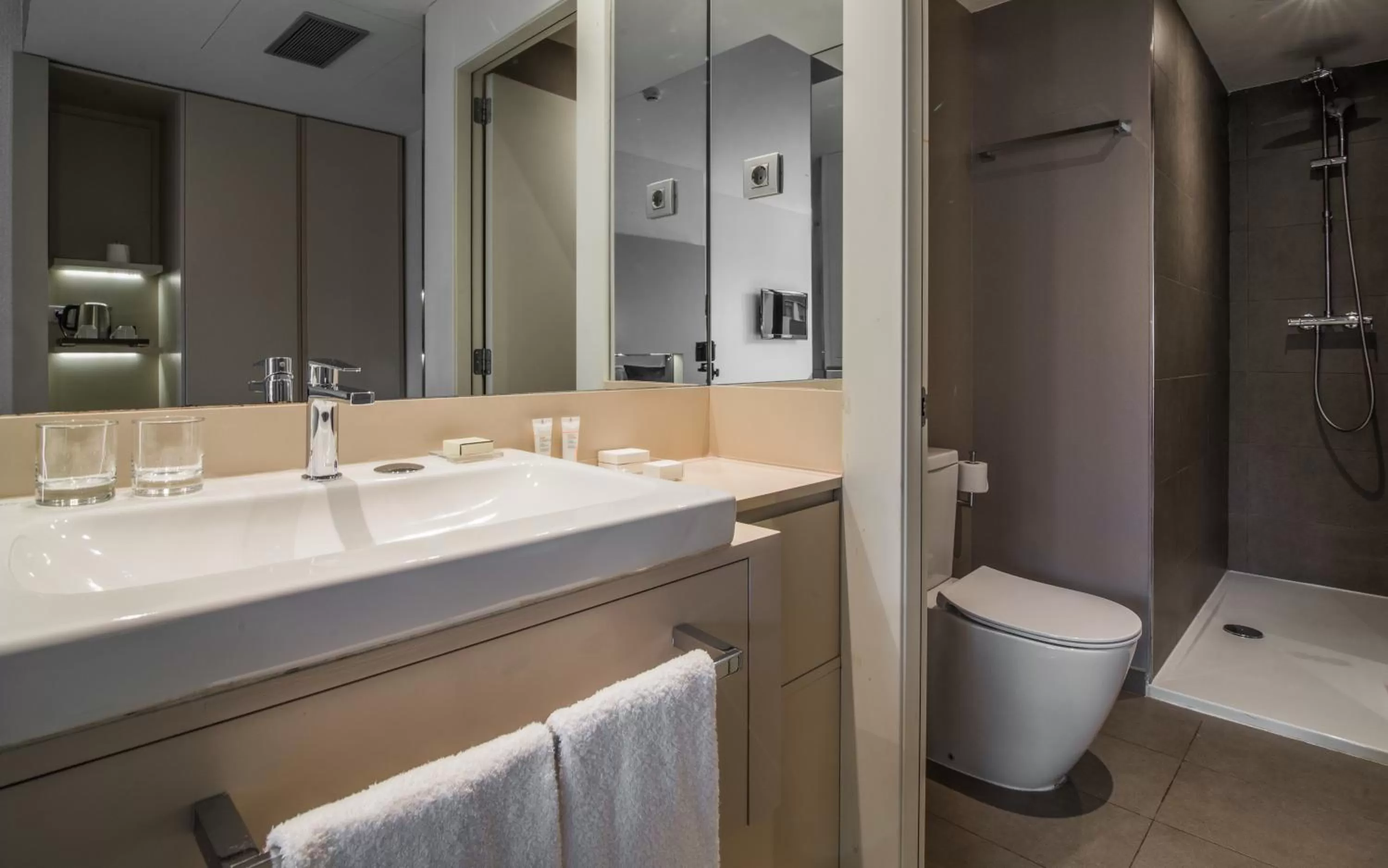 Toilet in Grums Hotel & Spa