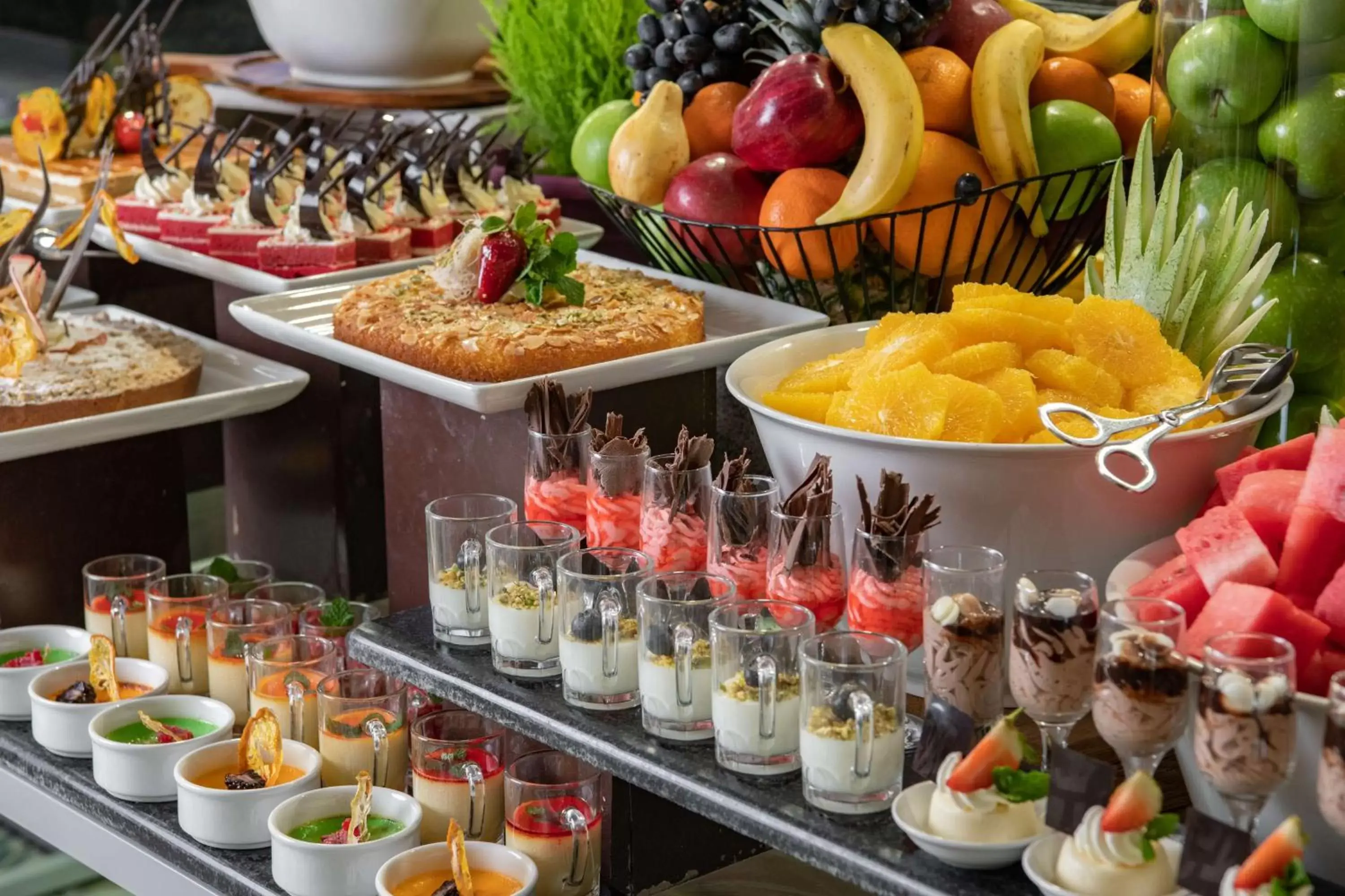 Restaurant/places to eat, Food in Radisson Hotel & Apartments Dammam Industry City