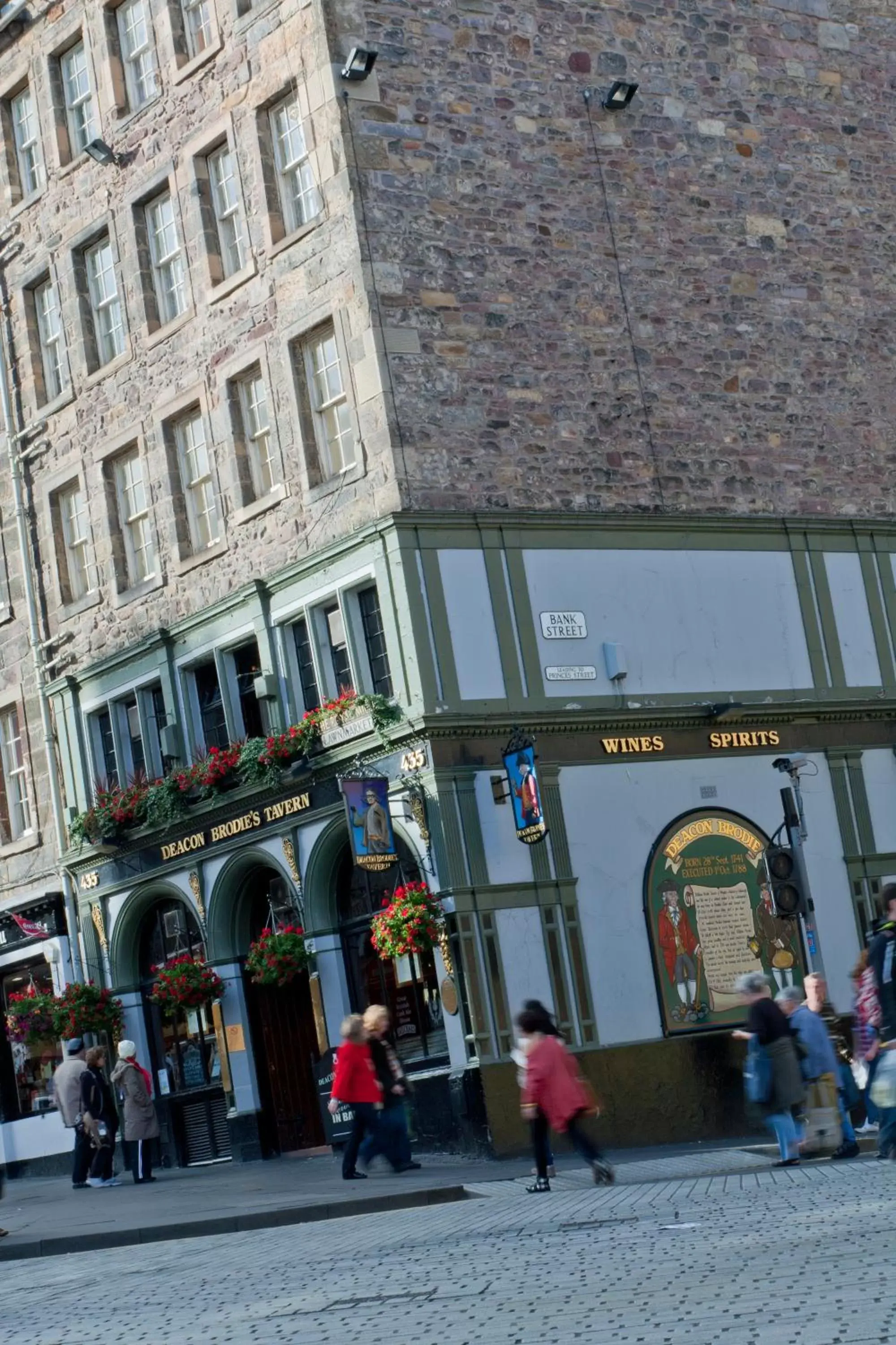 Facade/entrance in Cheval Old Town Chambers