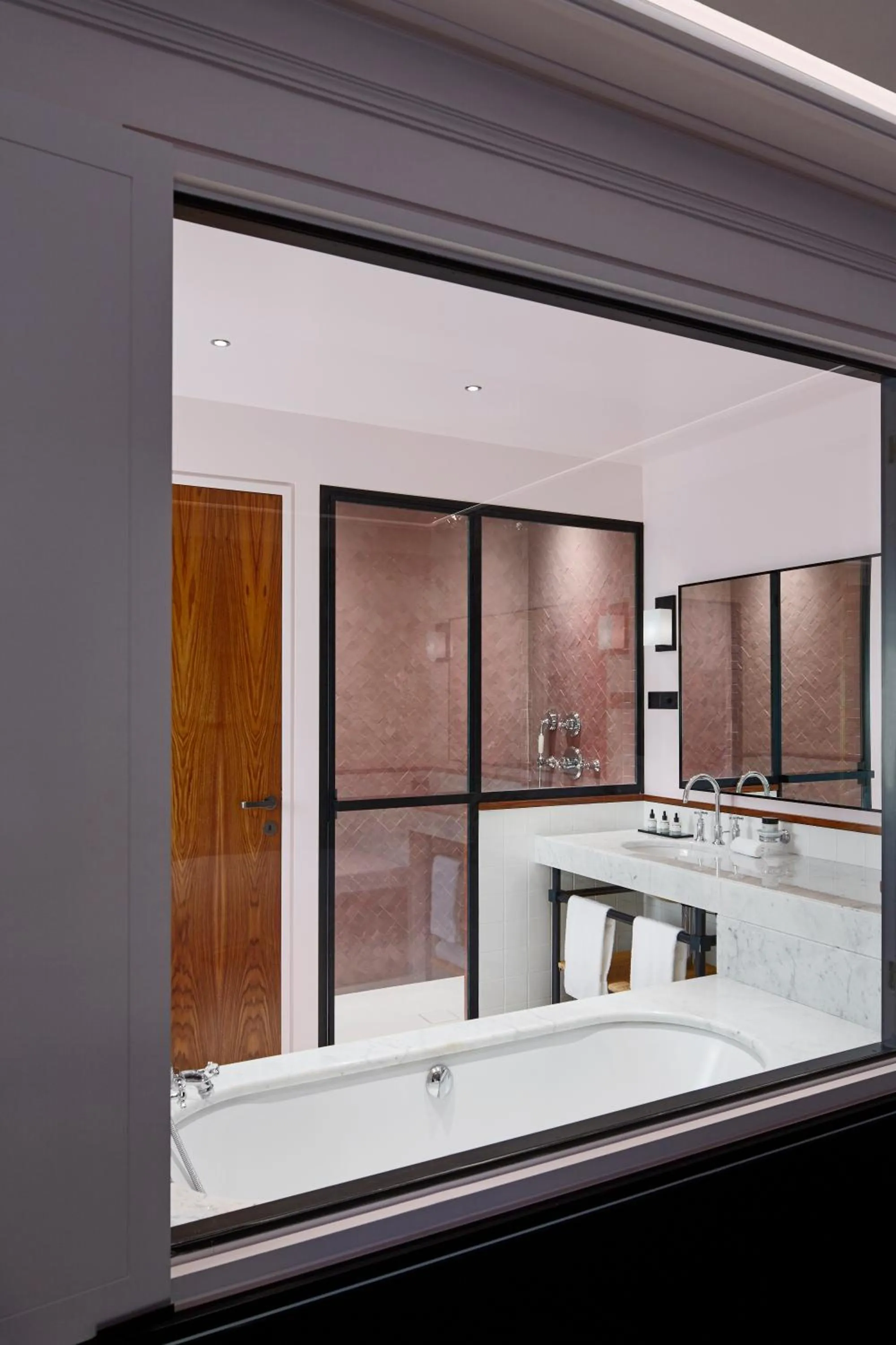 Bathroom in Le Roch Hotel & Spa