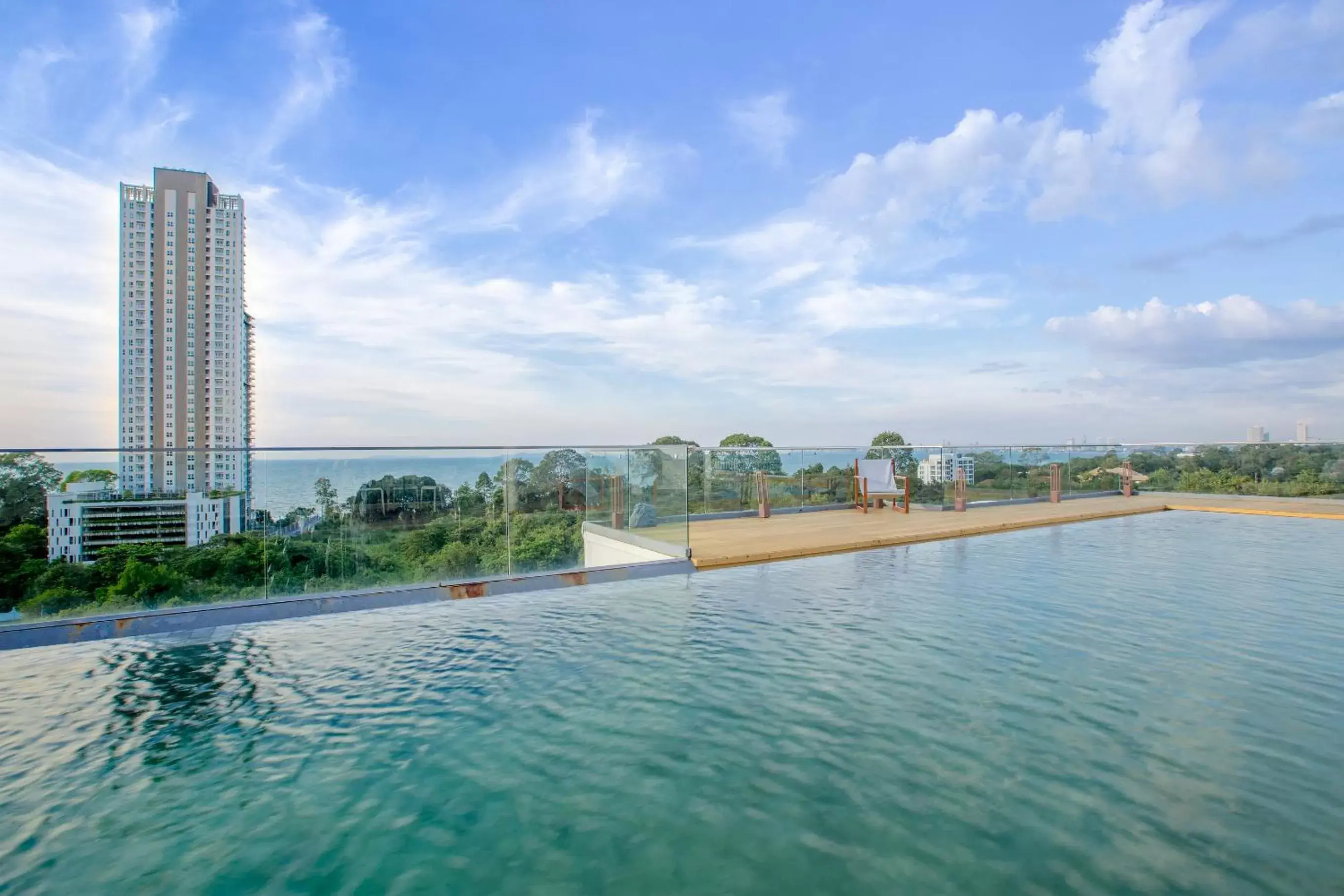 Swimming pool in Costa Beach Residence & Jacuzzi Swimming pool in Costa Beach Residence & Jacuzzi