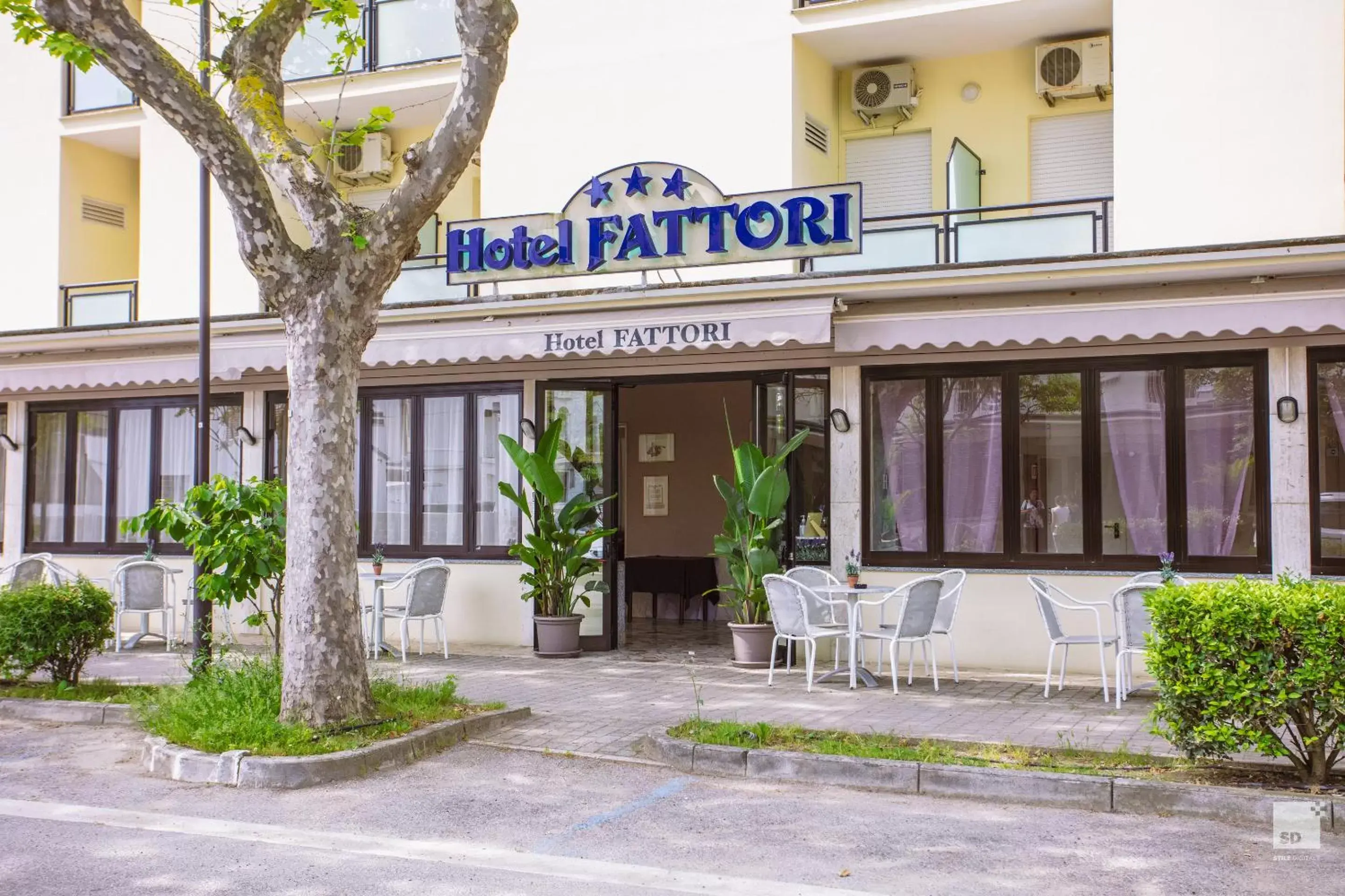 Facade/entrance, Property Building in Hotel Fattori Mare