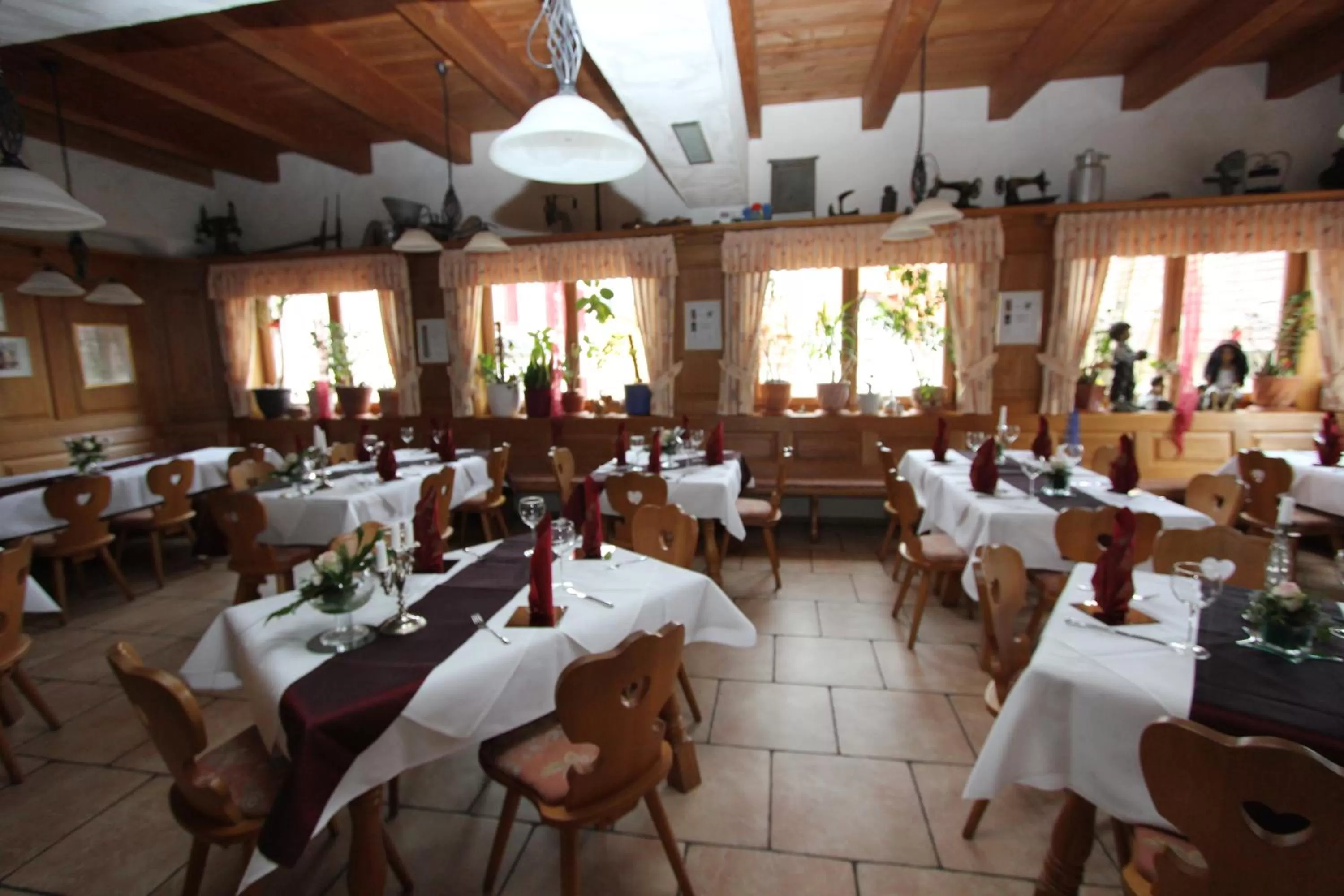 Restaurant/places to eat in Hotel-Hauensteiner-Hof