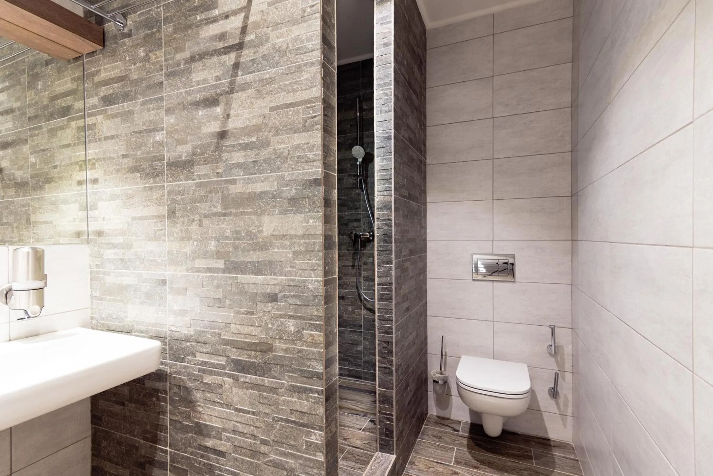 Toilet in Hotel Viktor