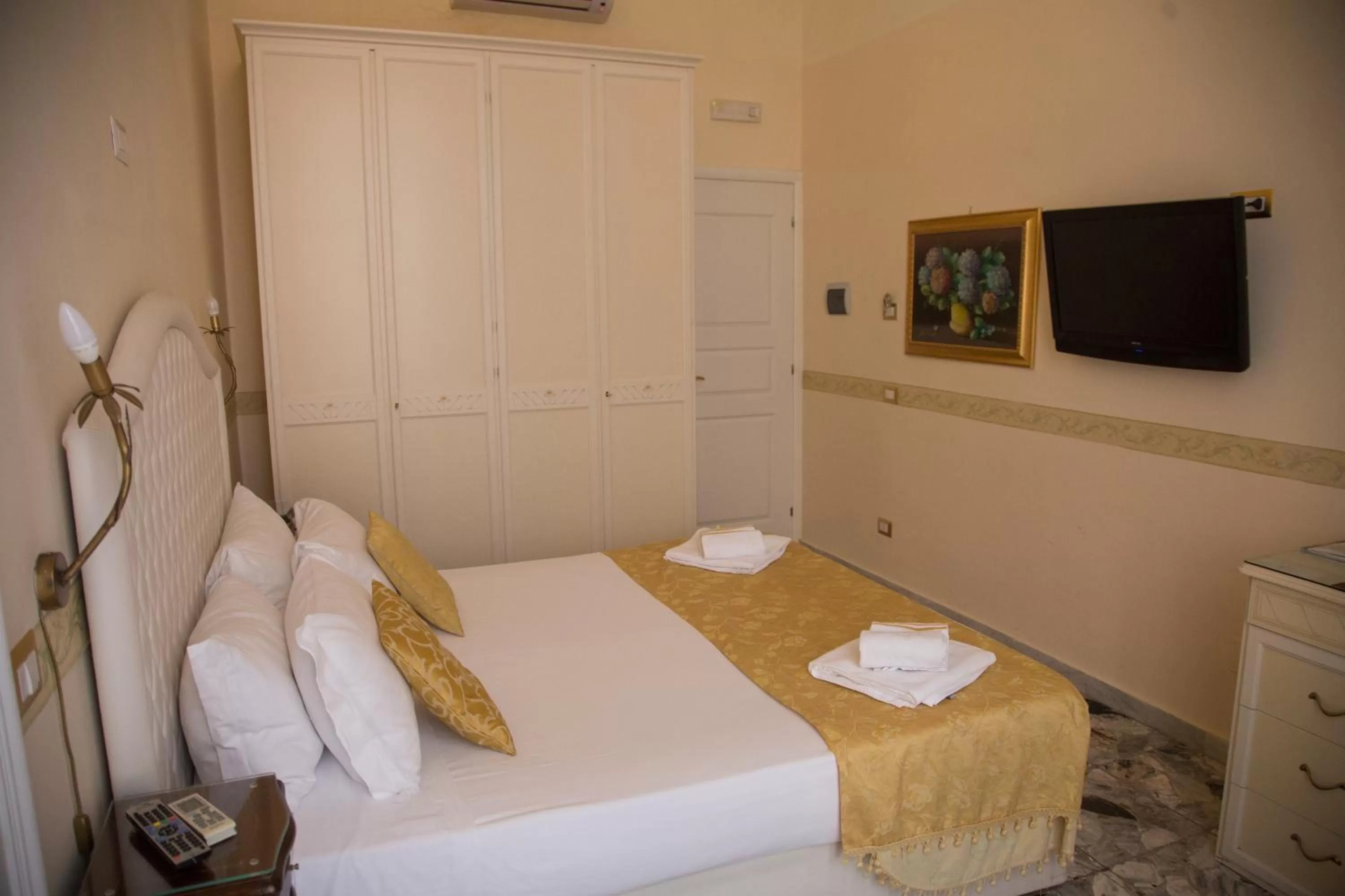 Bed in B&B Art Suite Santa Brigida