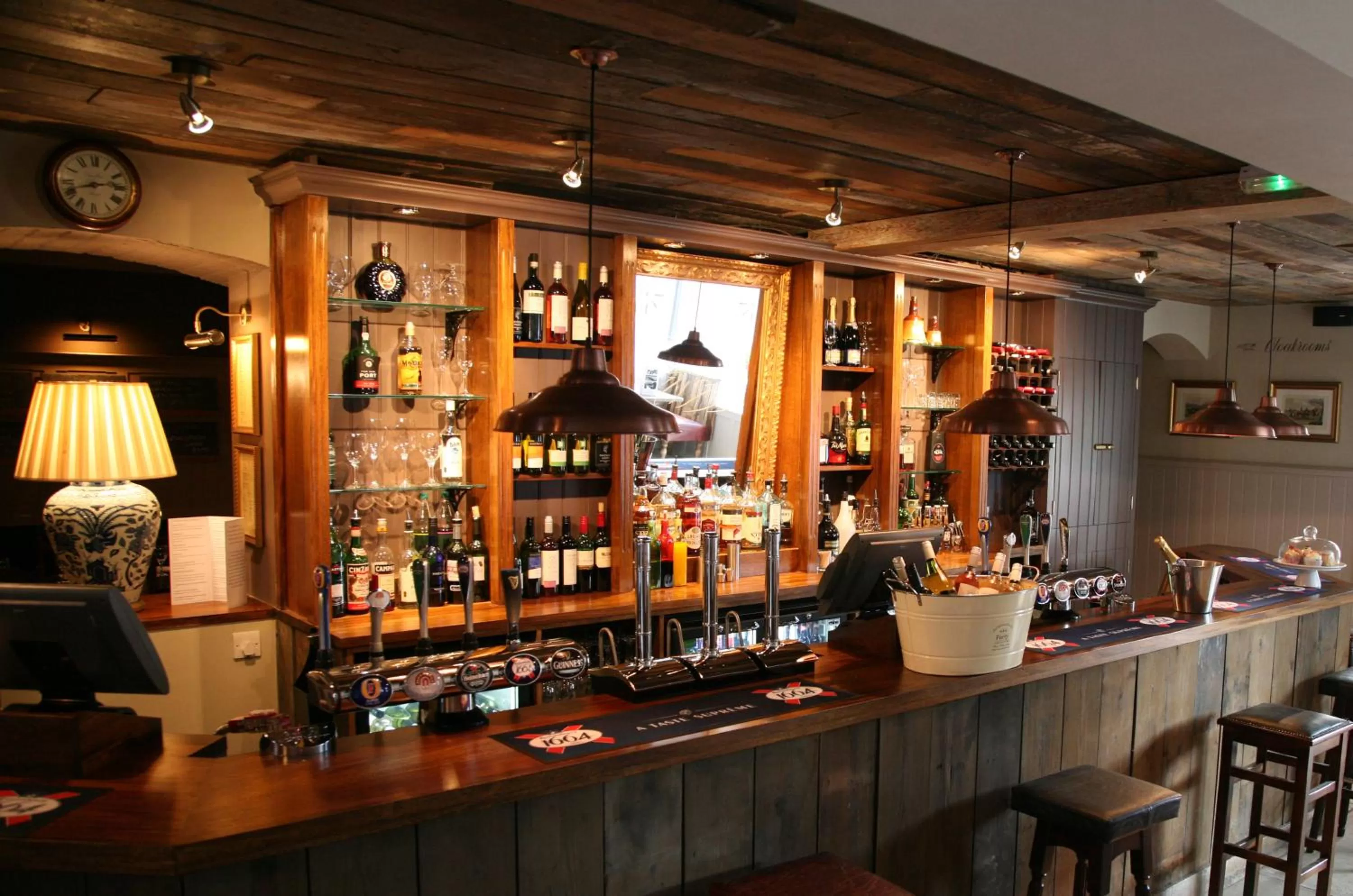 Lounge or bar in The Swan Hotel, Alresford