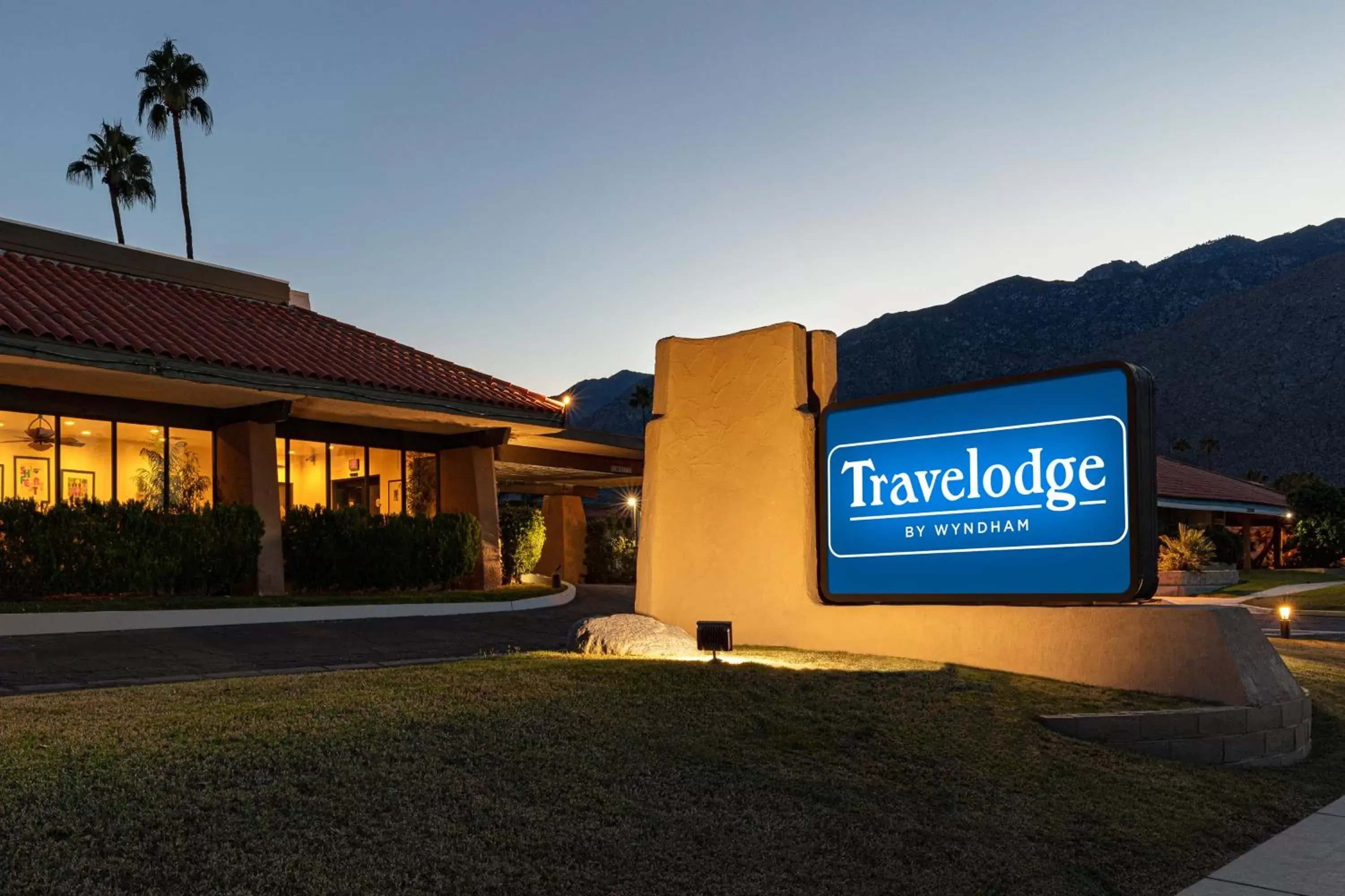 Property building in Travelodge by Wyndham Palm Springs Property building in Travelodge by Wyndham Palm Springs