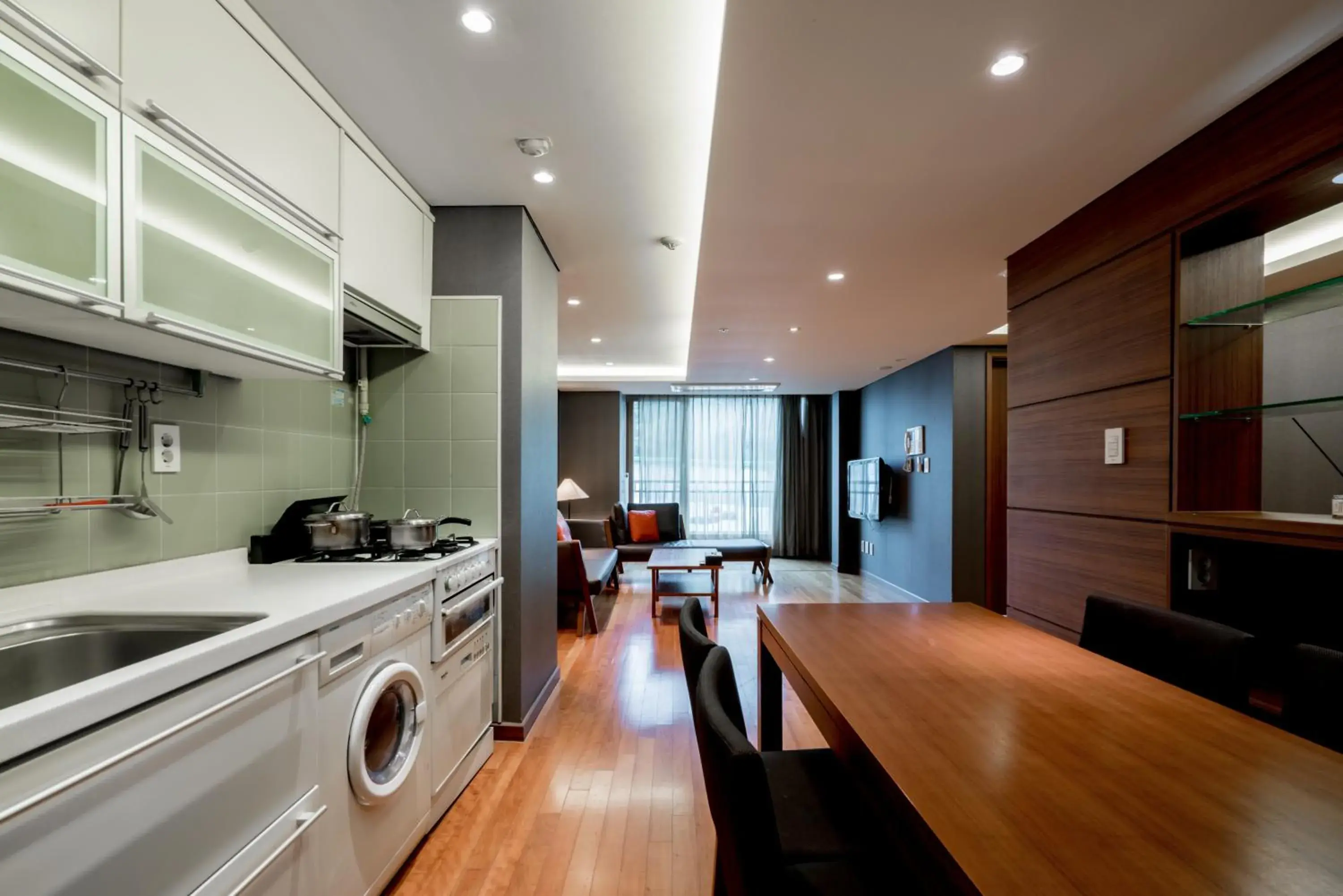 Kitchen/Kitchenette in Oriens Hotel & Residences Myeongdong